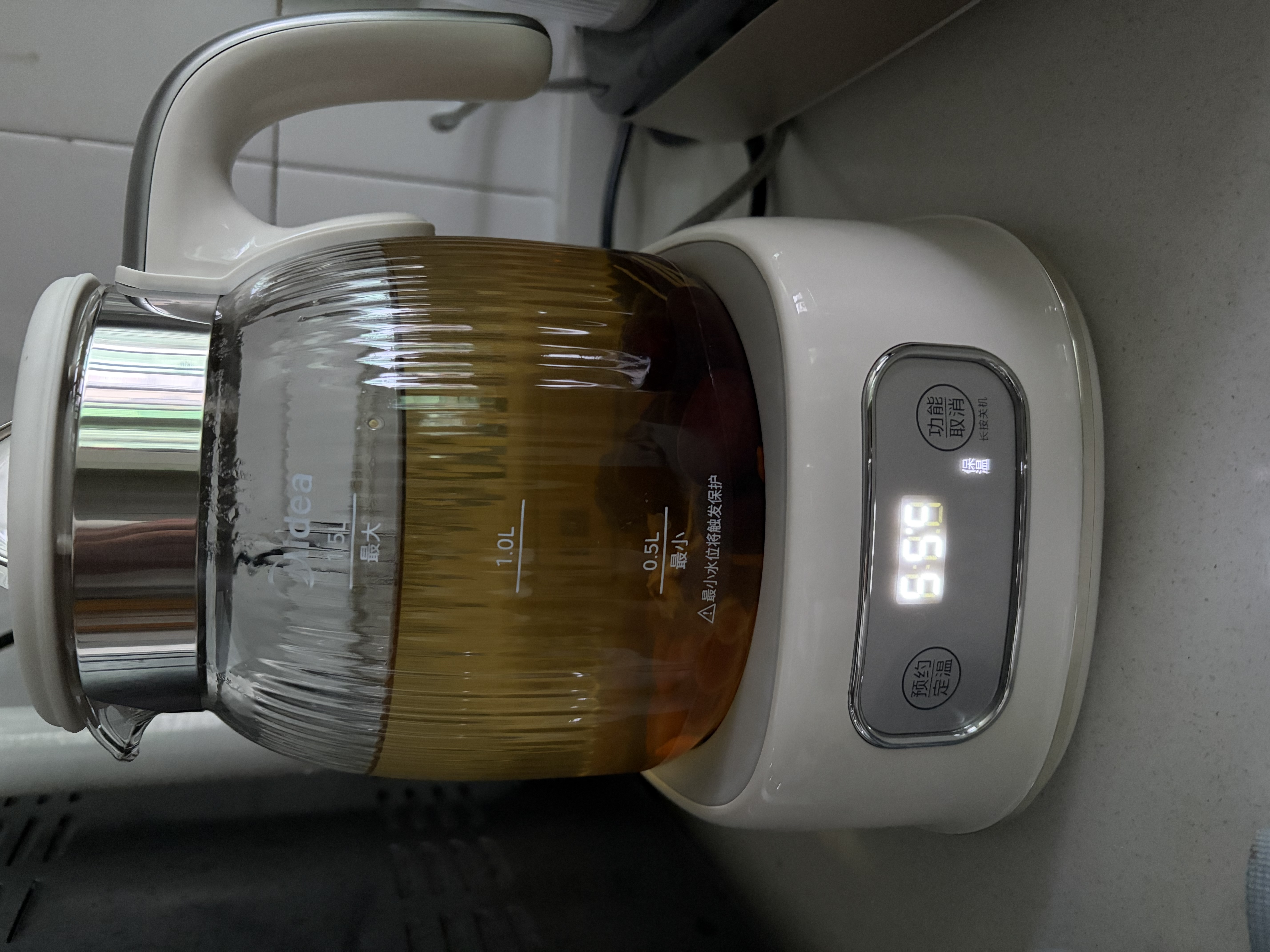 美的（Midea）0胶水全玻璃全自动养生壶煮茶壶母婴智能泡奶机烧水壶恒温电热水壶辅食机花茶壶 MK-YS15B105 1.5L 实拍图