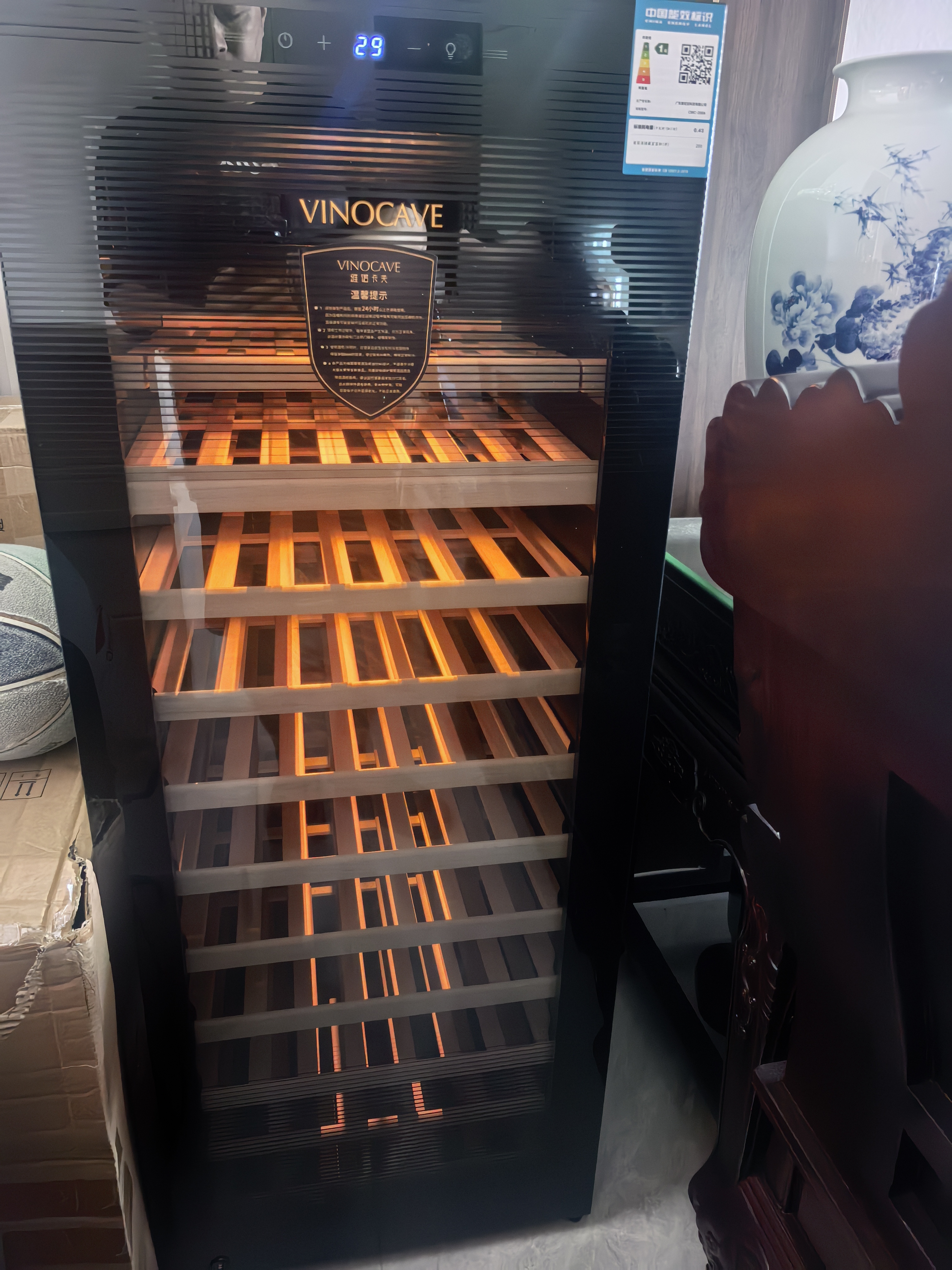维诺卡夫(Vinocave)200升85瓶酒柜恒温红酒柜家用一级能效酒窖级嵌入式风冷无霜保湿冷藏柜 CWC-200A 实拍图