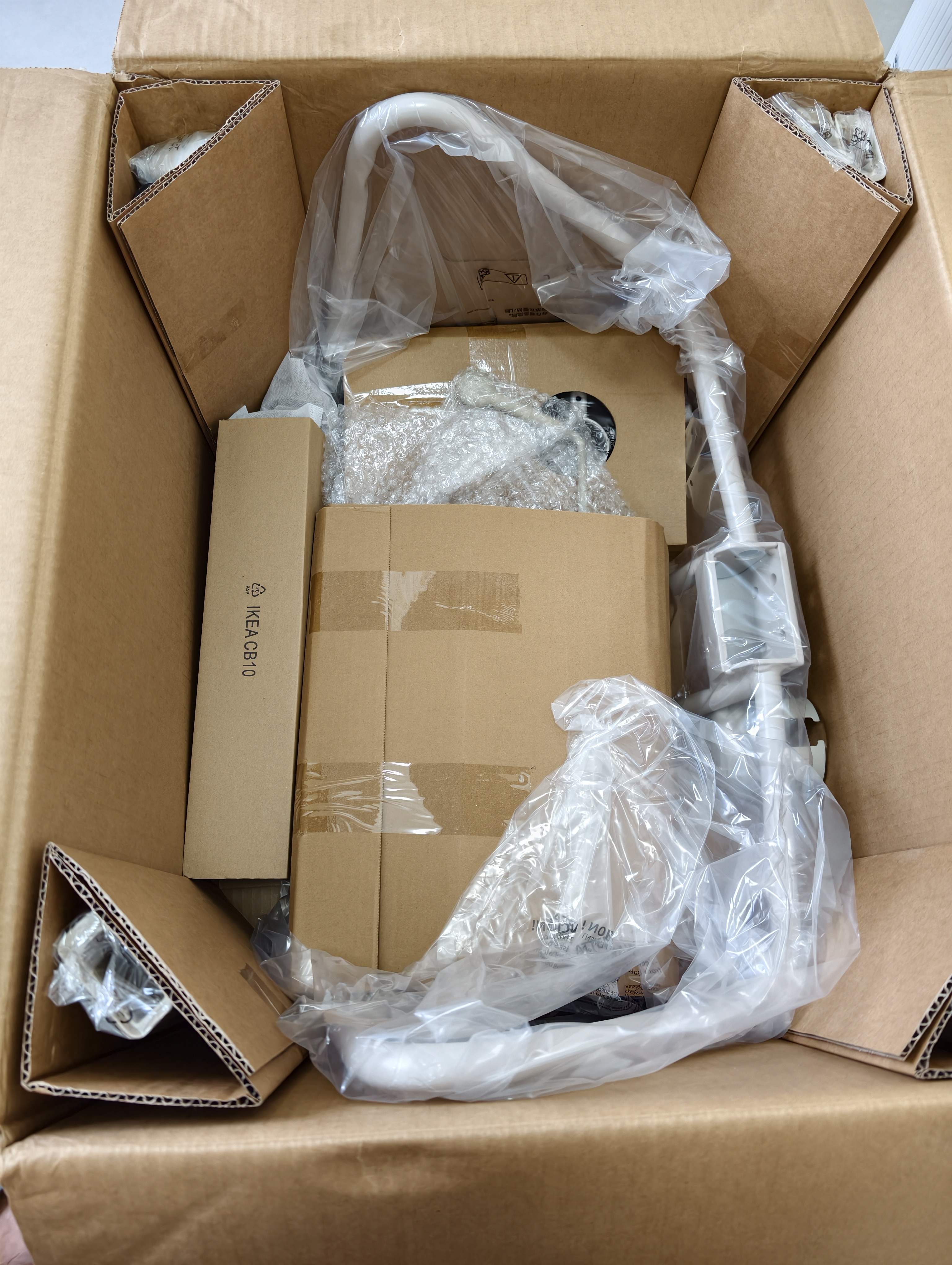 宜家（IKEA）【单品包邮】阿勒夫耶正品人体工学椅办公椅真皮电脑椅商务老板椅 【头层牛皮-真皮】米黄色 实拍图