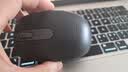 罗技（Logitech）M196 无线蓝牙鼠标 办公鼠标 笔记本商务办公家用 小巧便携 对称手型 石墨灰 实拍图