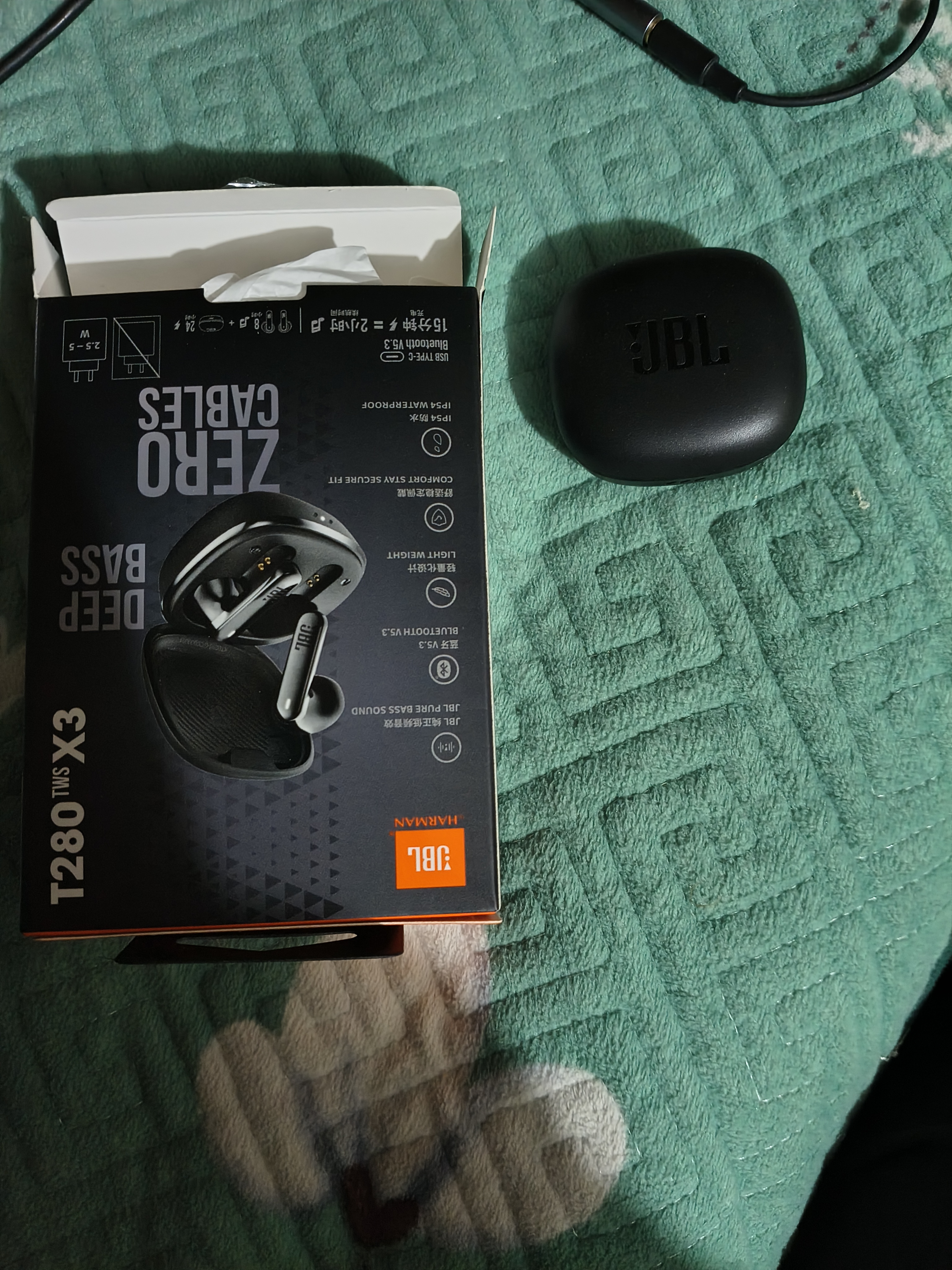 JBL T280TWS X3无线蓝牙耳机 半入耳式音乐通话降噪游戏耳麦超长续航适配2026最新款 礼物推荐 黑色 实拍图