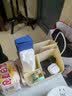 桌面首饰盒多功能茶几整理宿舍办公室收纳盒饰品置物盒 奶油白收纳盒大号1个【四分格】 不带手脚配件（拍摄道具） 实拍图