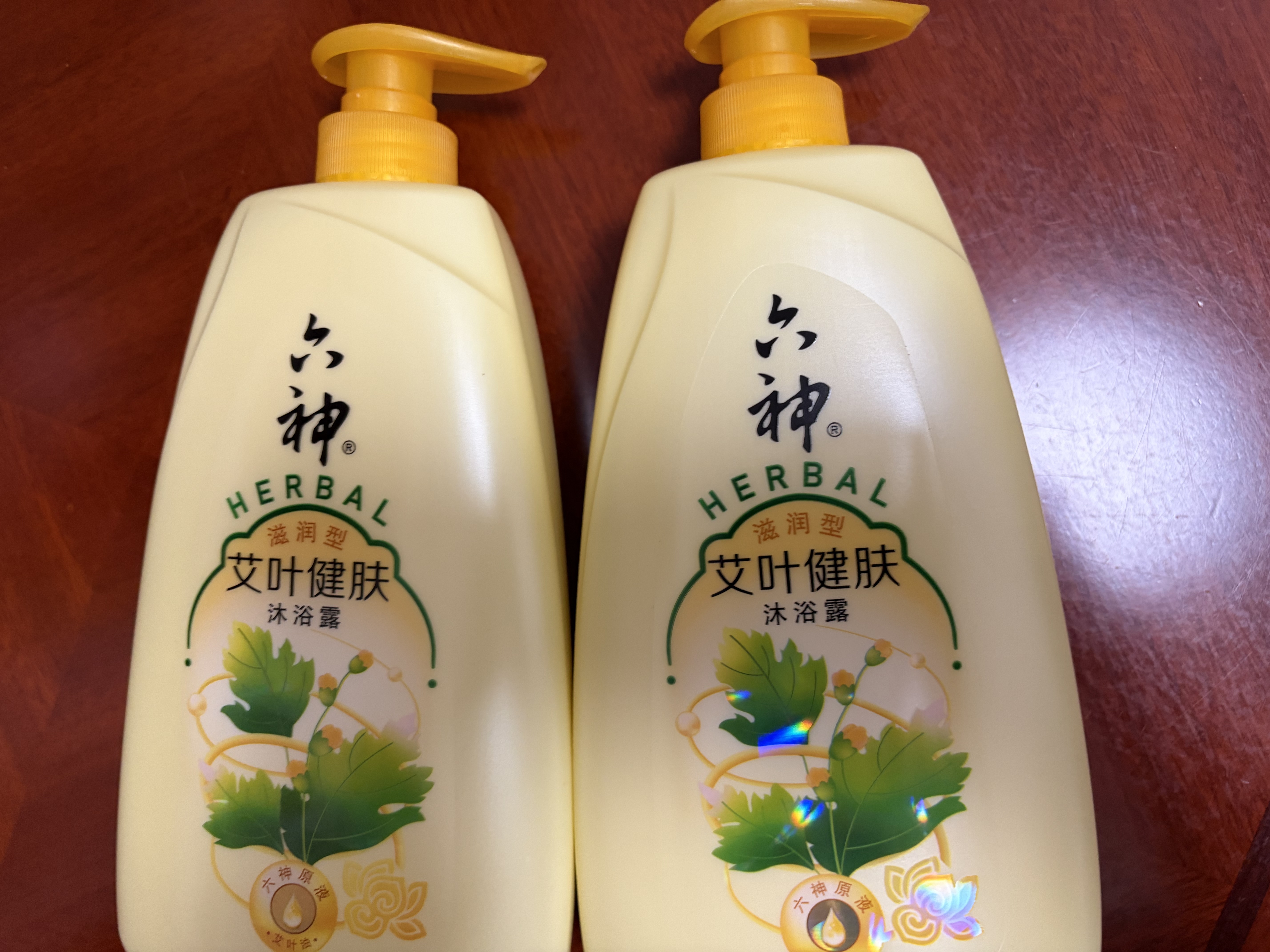 六神沐浴露艾叶滋润1kg 持久留香男士沐浴液乳女士保湿止痒家庭用 实拍图