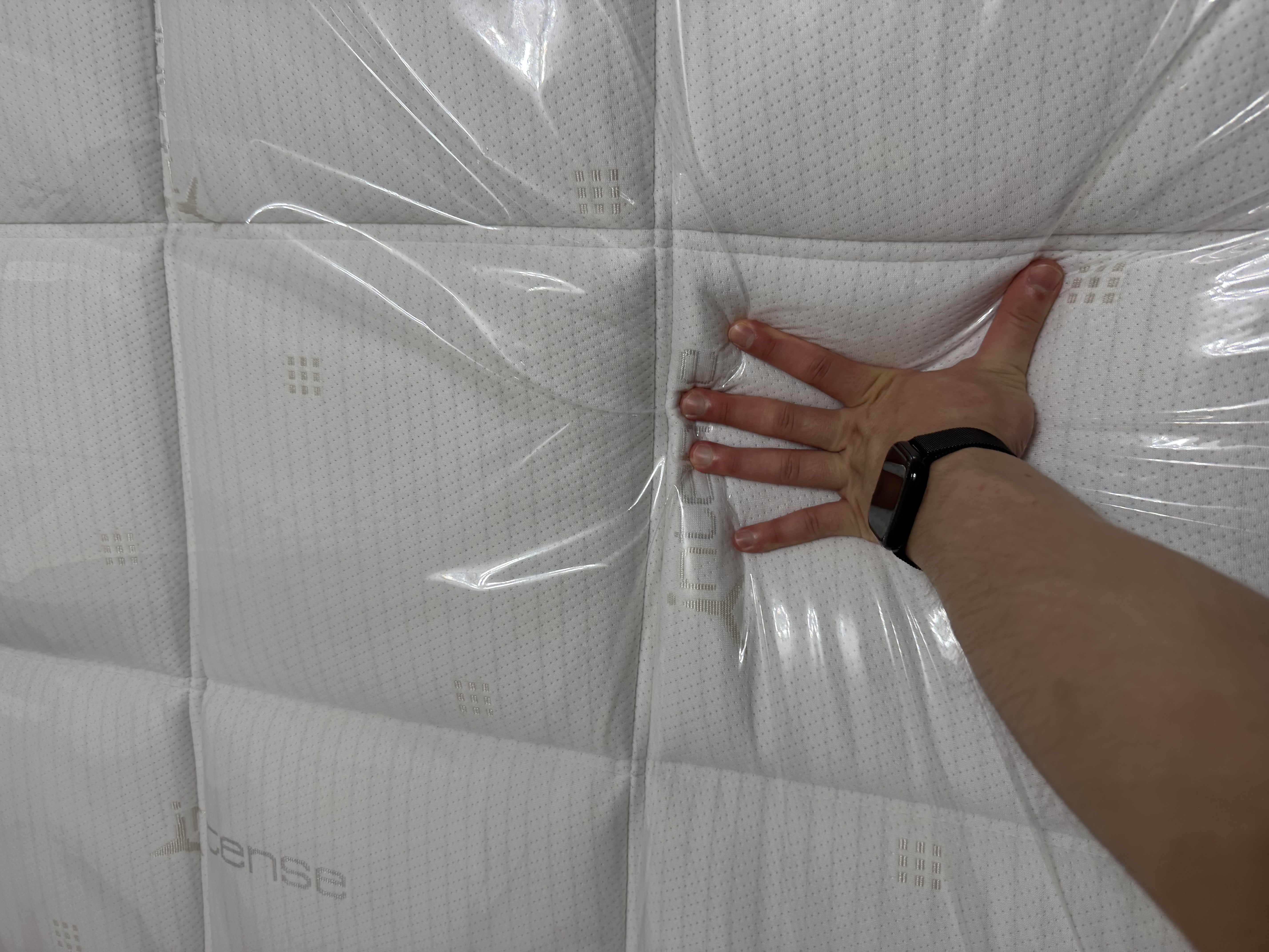 雅兰床垫5A级十大床垫品牌乳胶弹簧床垫1.8米x2米席梦思深睡智享版3.0 深睡尊享Max旗舰款配置【28cm】三分区深度释压 1.8米x2米 实拍图