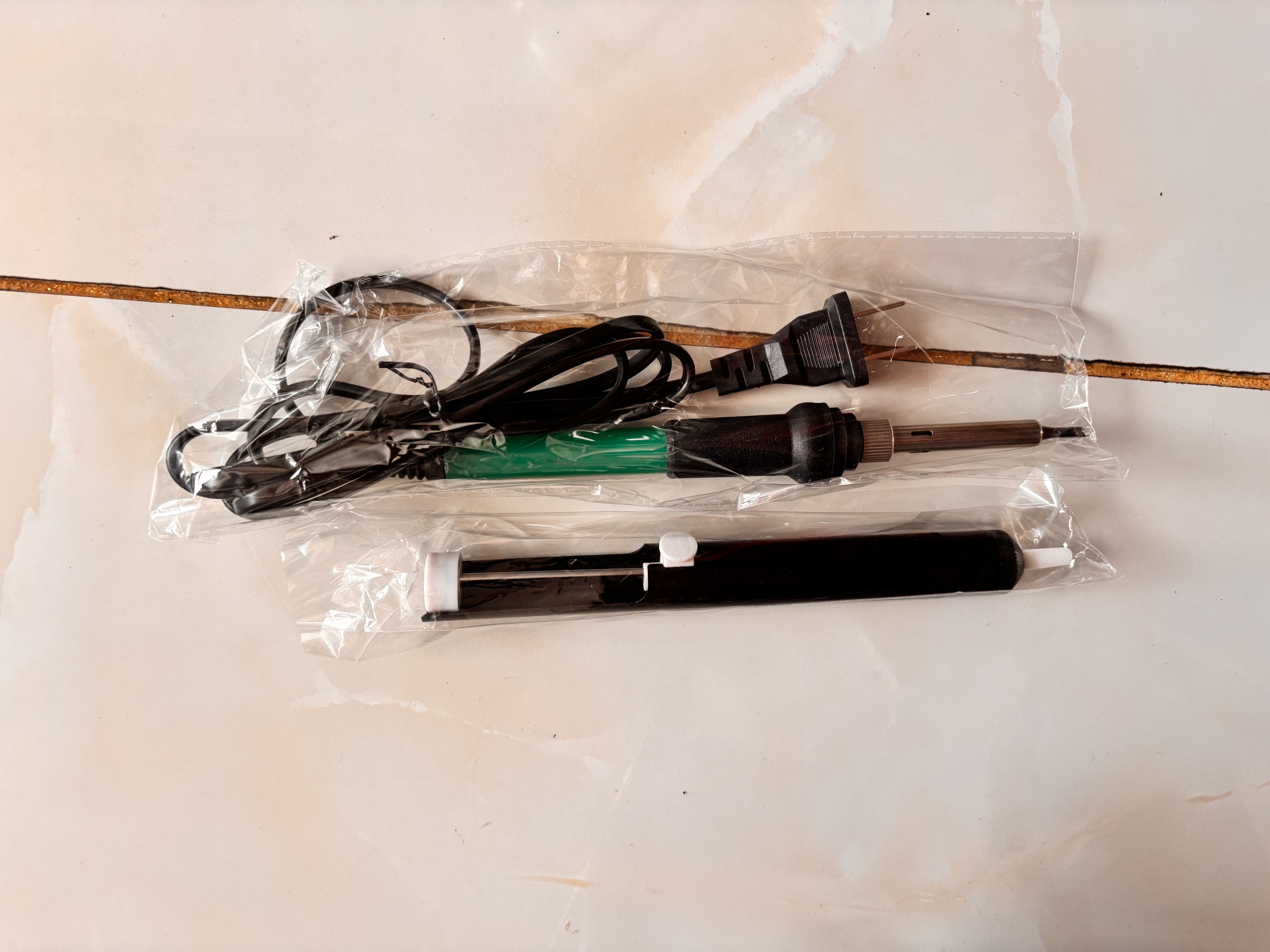 绿林（GREENER）电烙铁套装60W内热式恒温可调温家用大功率焊锡焊枪电焊笔电洛铁 实拍图