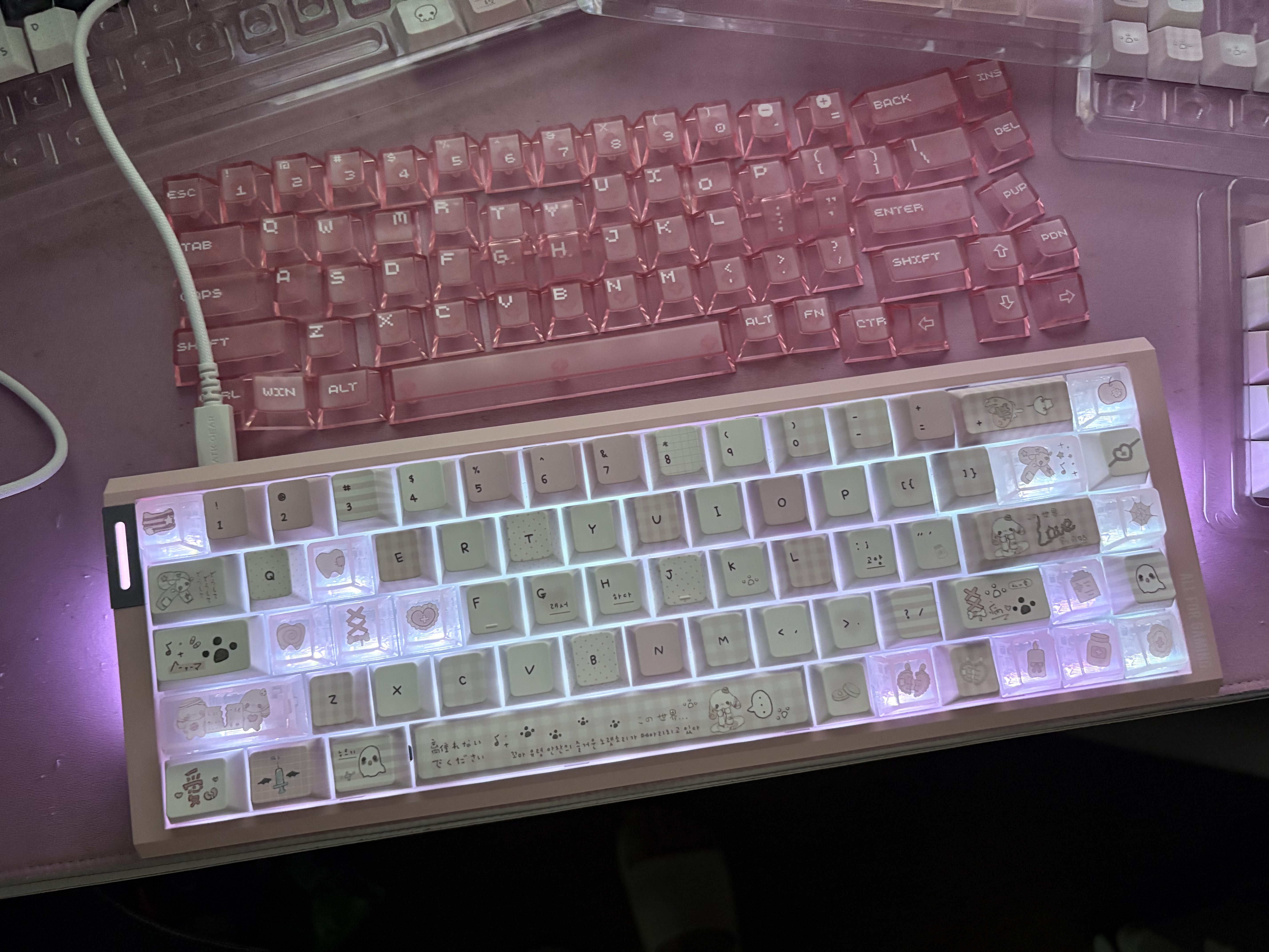 ATKRS6Air磁轴键盘 RT客制化电竞游戏机械键盘有线无畏契约68键 RS6Air 粉色乾元轴 实拍图