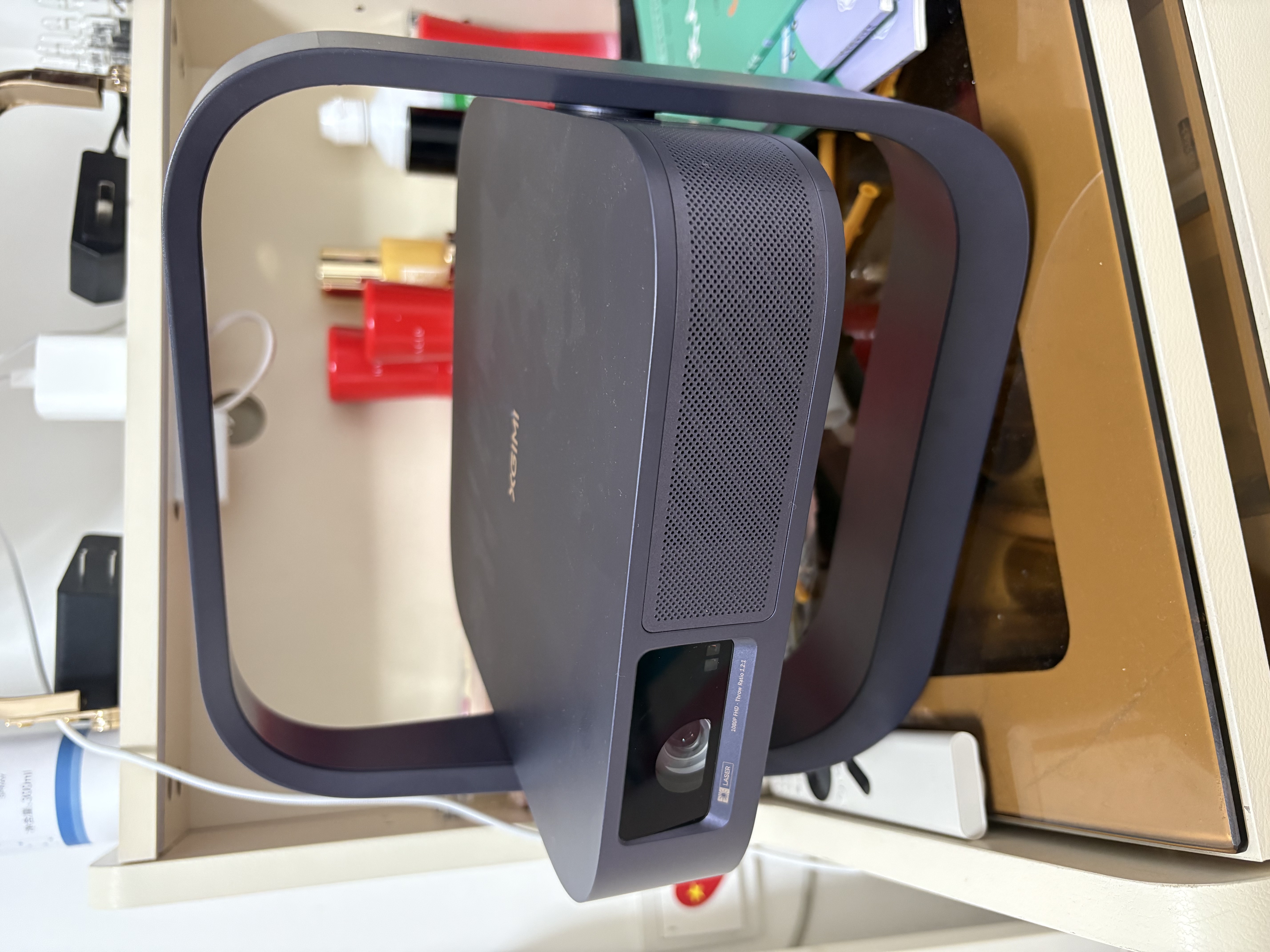 极米（XGIMI）Z6X Pro 三色激光旗舰版 1500CVIA 家用投影仪轻薄智能 一体式云台无线投屏  精致送礼 国家补贴 实拍图