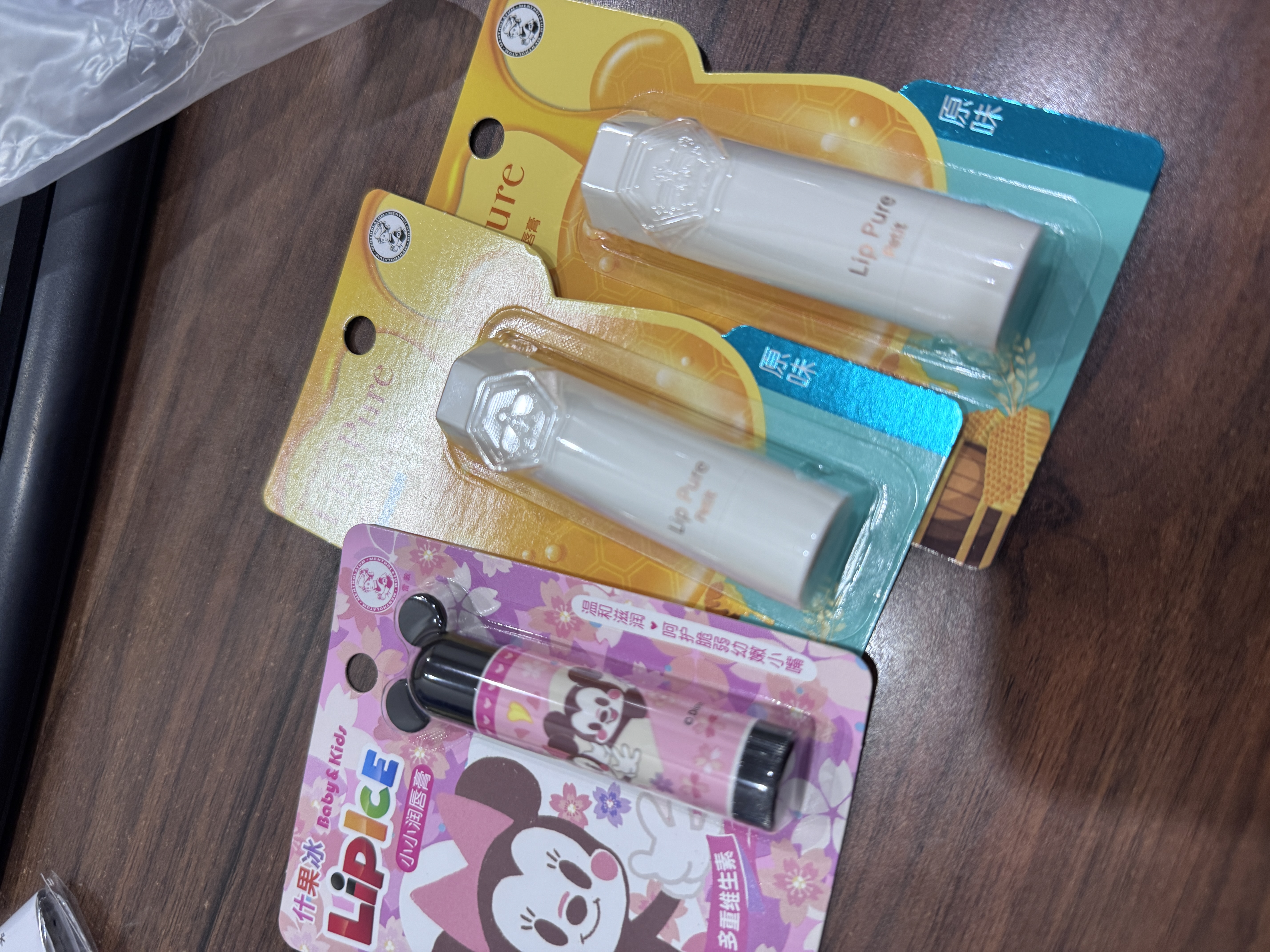 曼秀雷敦什果冰小小儿童唇部润唇膏草莓味3.5g 温和补水保湿换季 实拍图