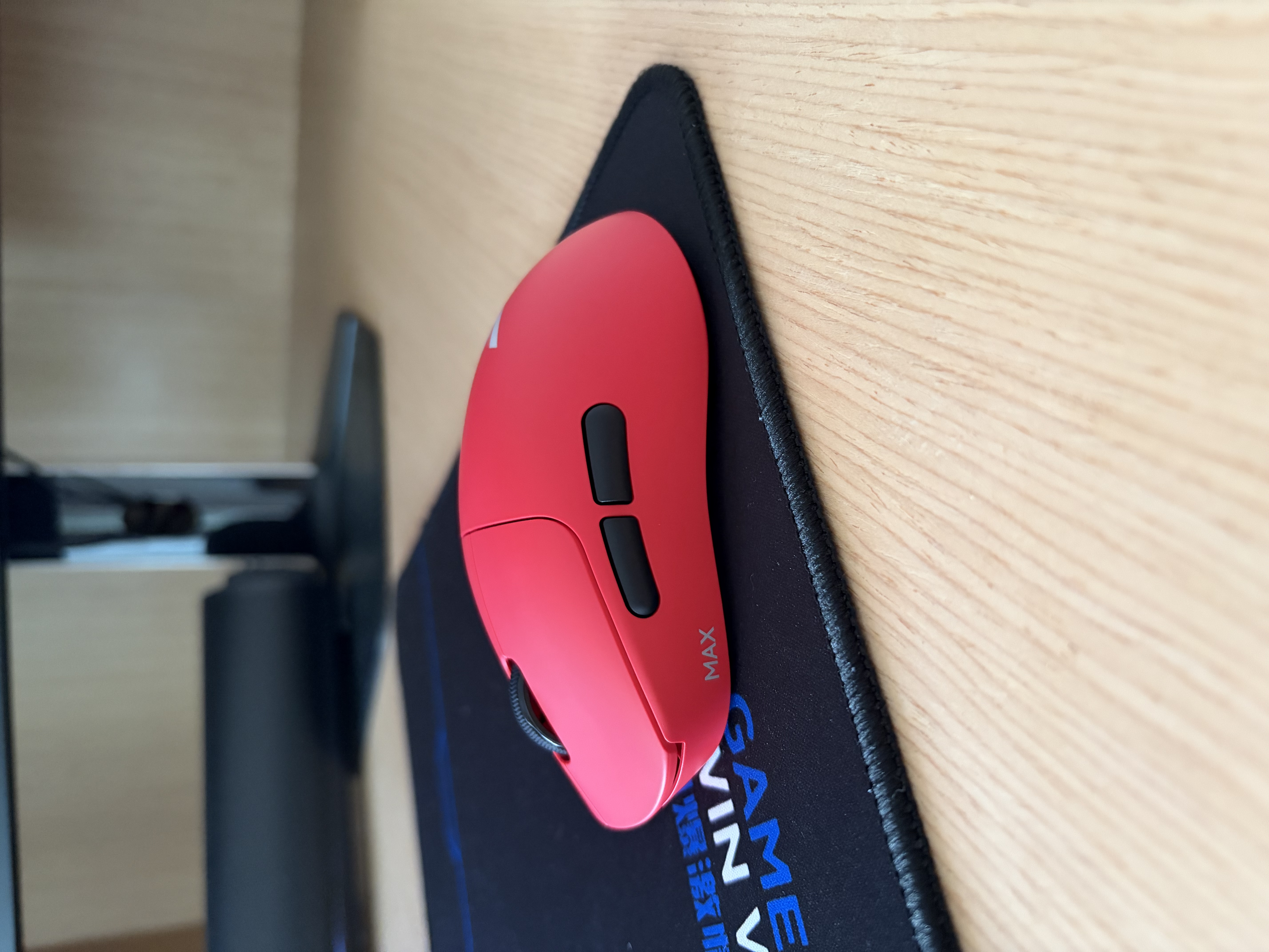 雷柏（Rapoo）VT2sMAX V2版 中小手无线/有线双模游戏鼠标 轻量化PAW3955引擎三角洲行动fps吃鸡电竞 熔岩红 实拍图