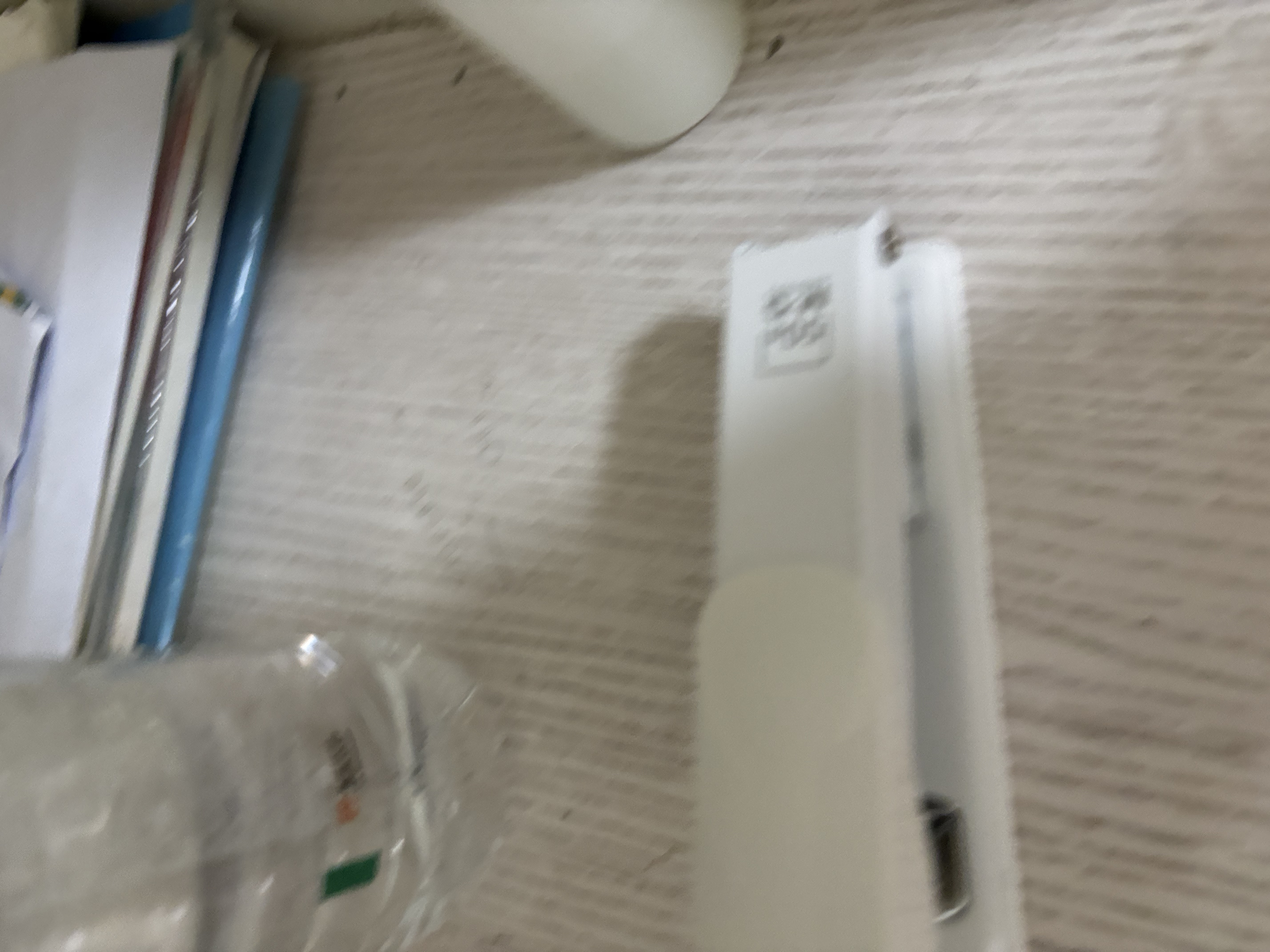 晨光（M&G）普惠型厚层订书机 可装订50页 学生办公用品装订机订书器 白色 ABS916BQ10 实拍图