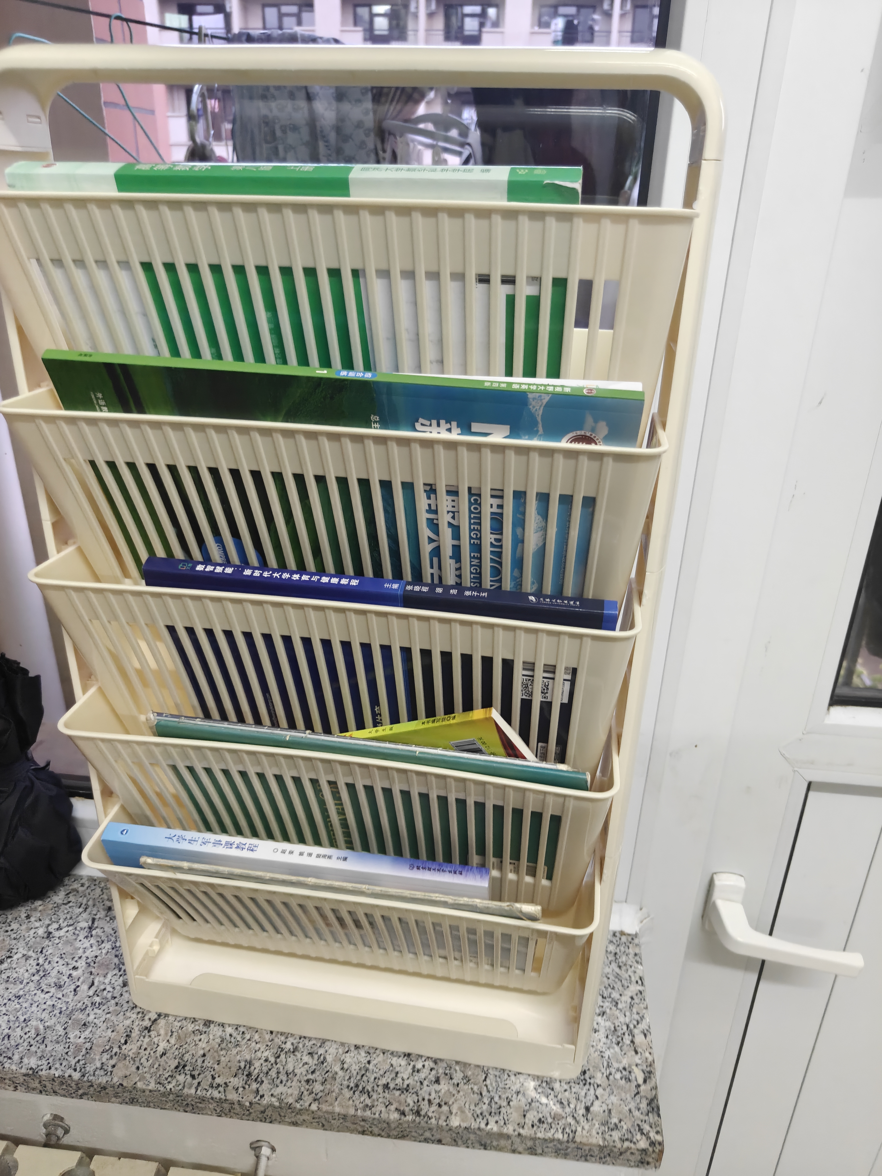 少年伴书立桌边书架课桌边收纳神器书袋挂袋小初中高学生开学文具男女生日多功能置物架奶油白-5层 实拍图