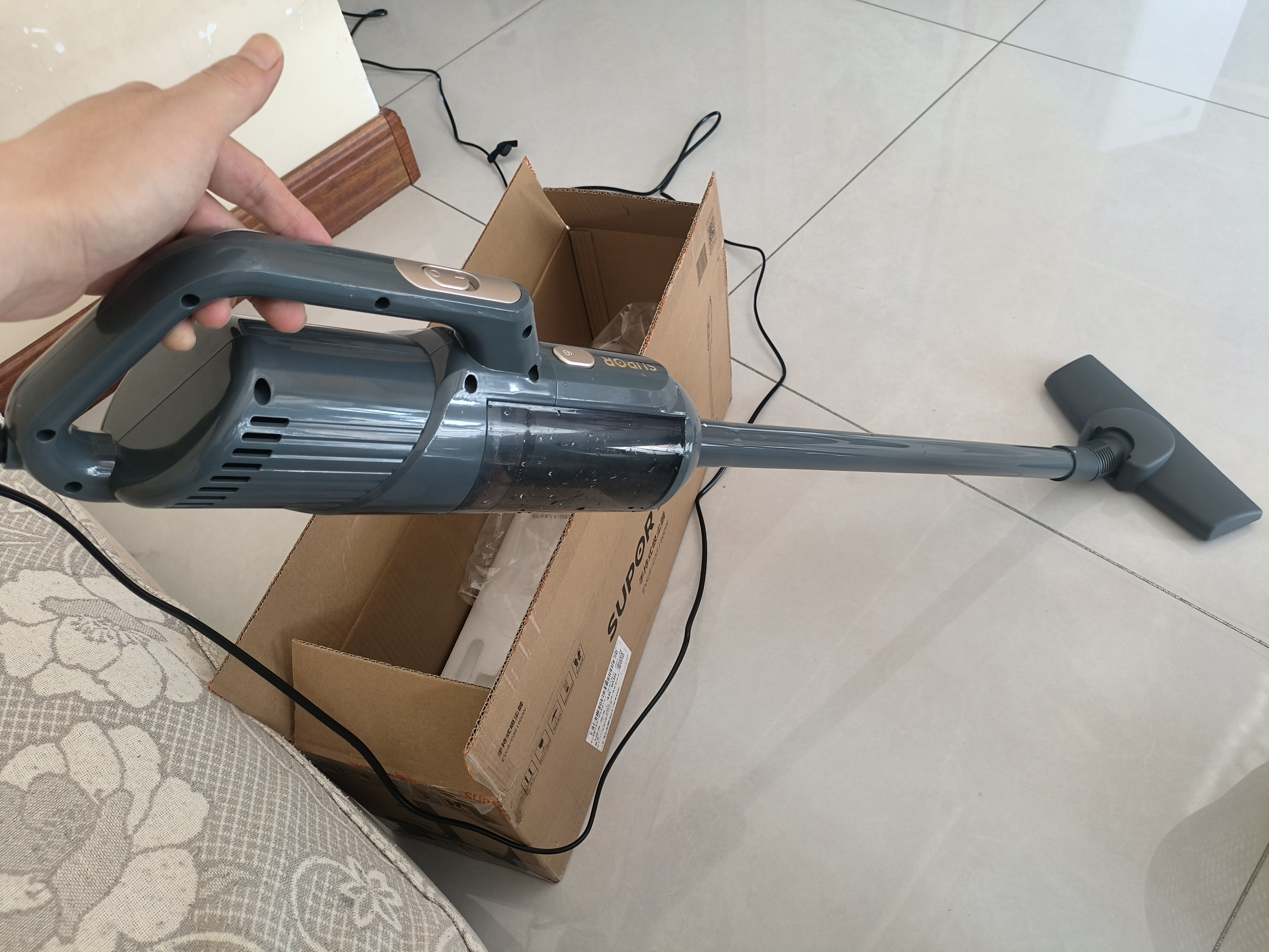 苏泊尔（SUPOR）吸尘器19KPa家用有线手持推杆地毯两用大吸力除尘吸灰大功率全屋清洁C3S 实拍图