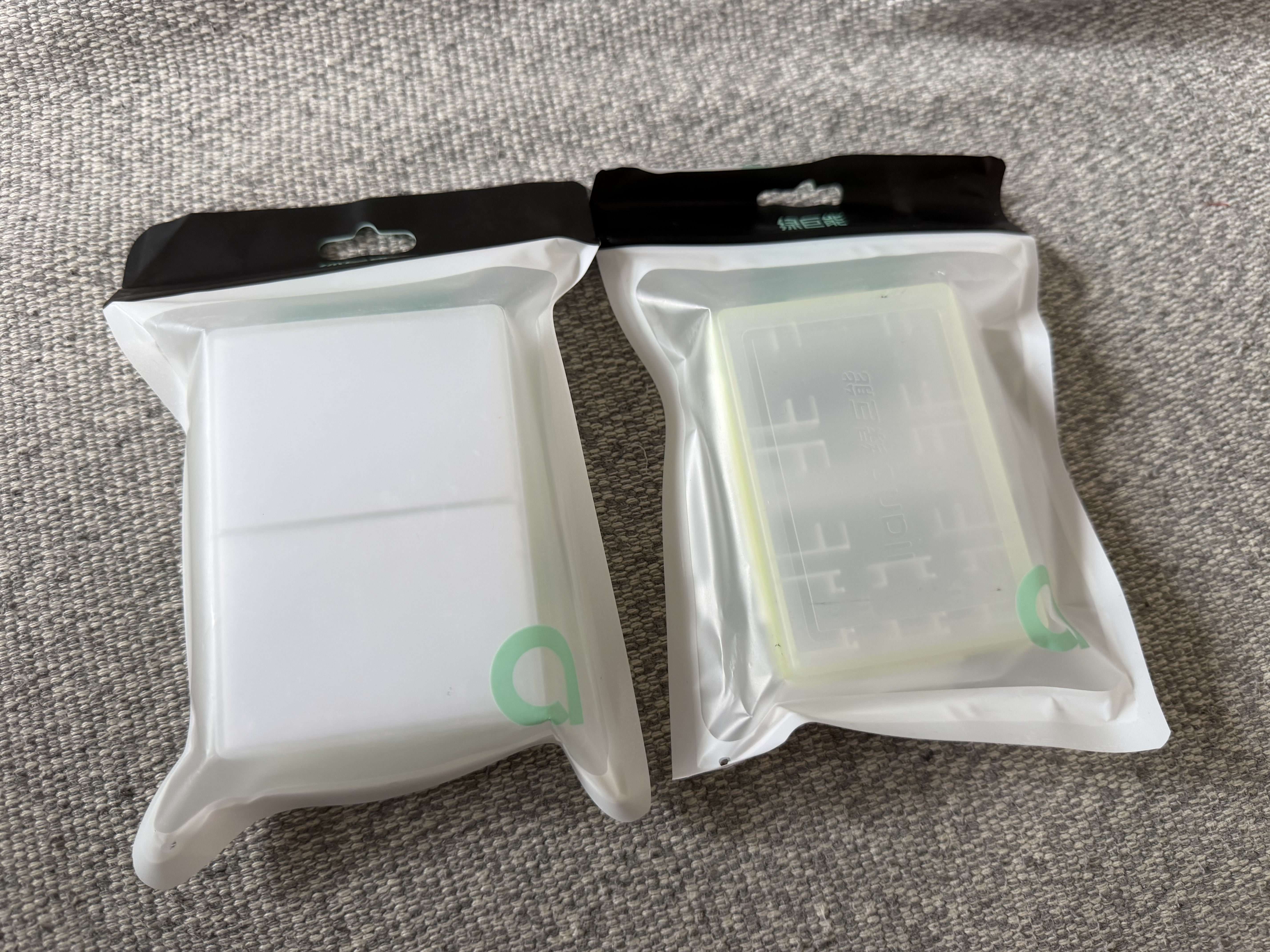 绿巨能（llano）相机电池收纳盒适用佳能尼康索尼相机电池保护盒SD/TF卡可装电池*2+SD卡*2+TF卡*2 实拍图