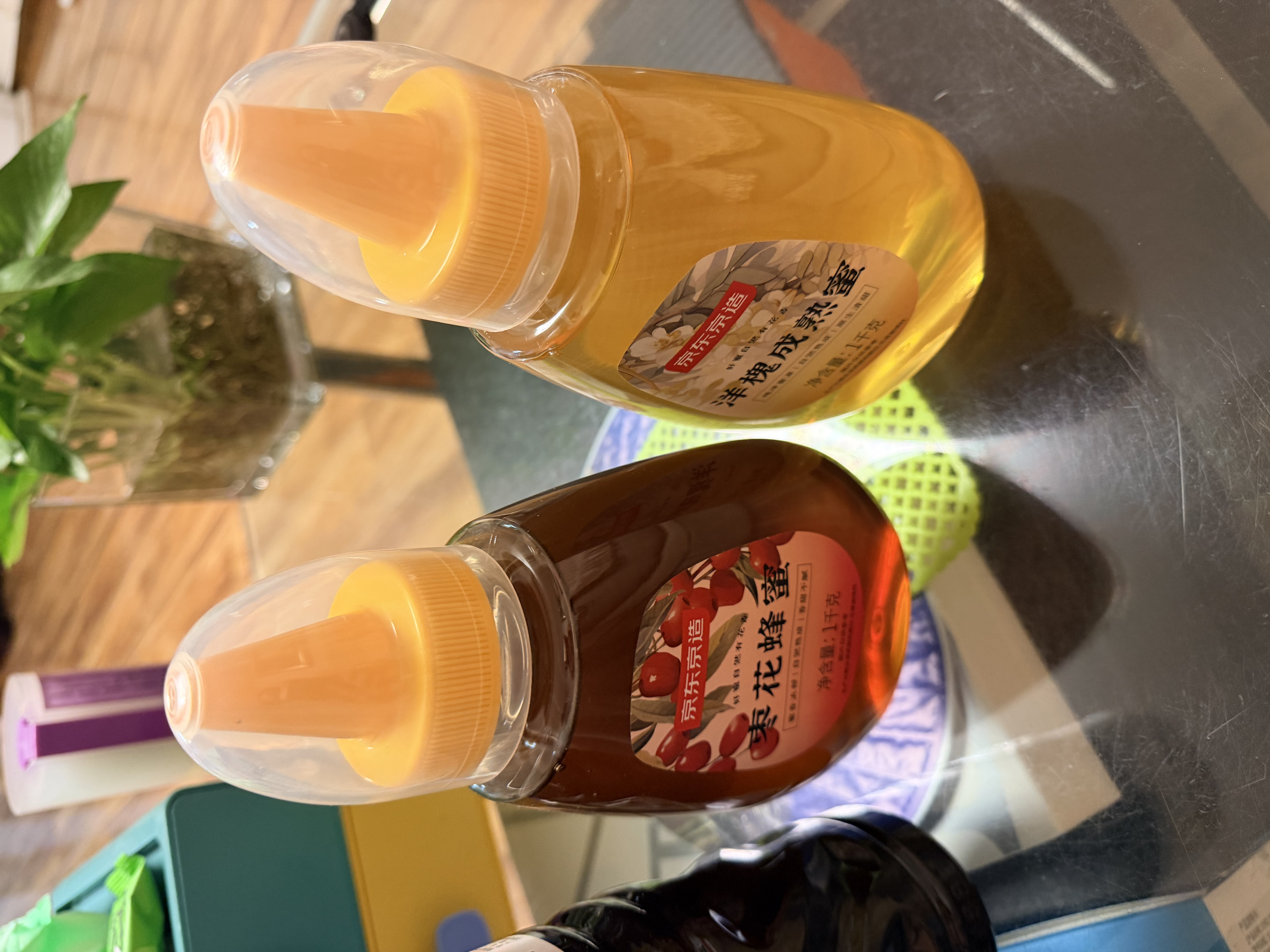 京东京造洋槐花蜂蜜1000g 纯天然成熟蜜 早餐冲牛奶伴侣营养食品礼盒 实拍图