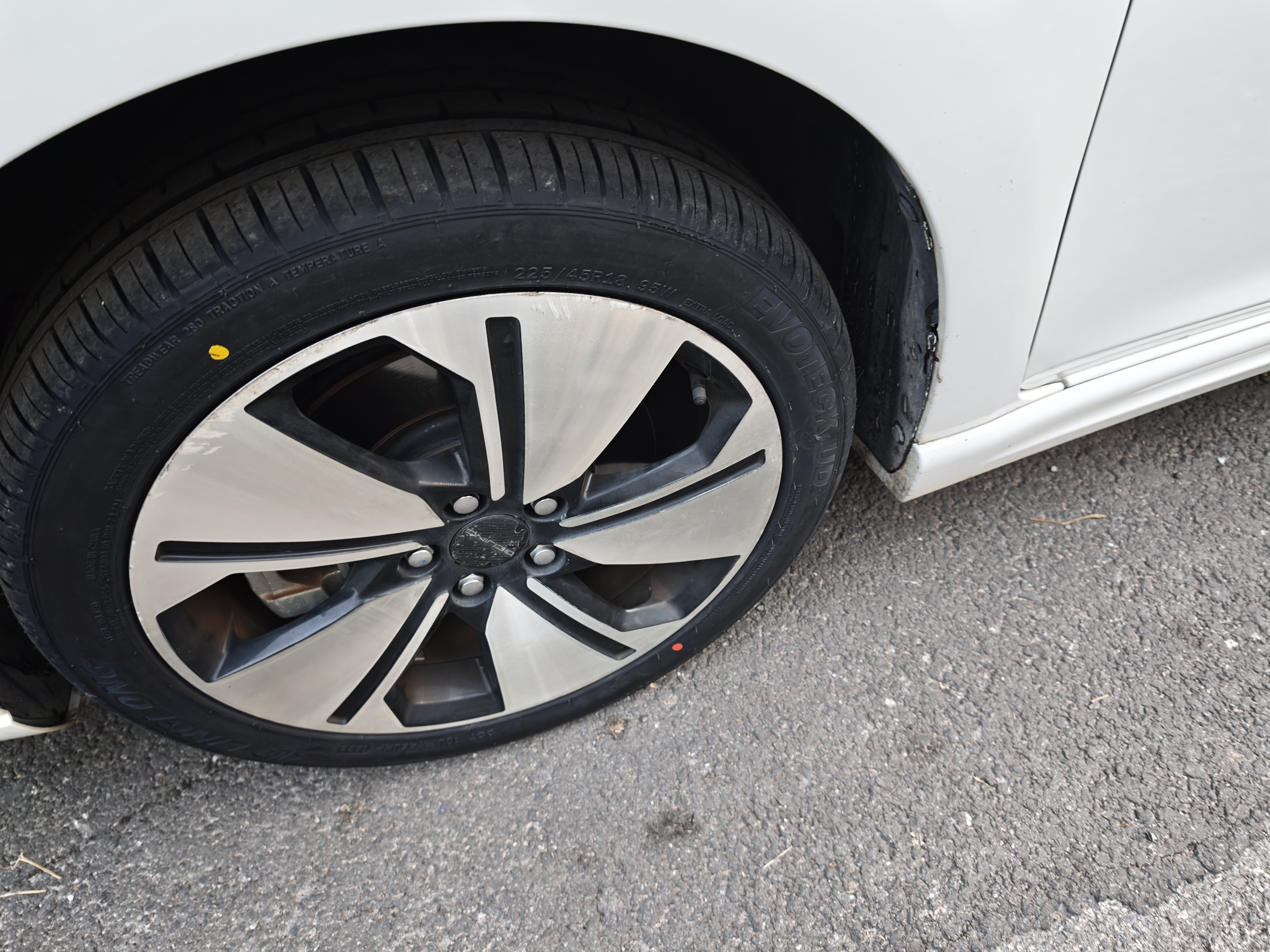 玲珑轮胎汽车轮胎225/45R18 95W XL 玲珑臻选 UD 适配星瑞/领克03/帝豪GS 实拍图