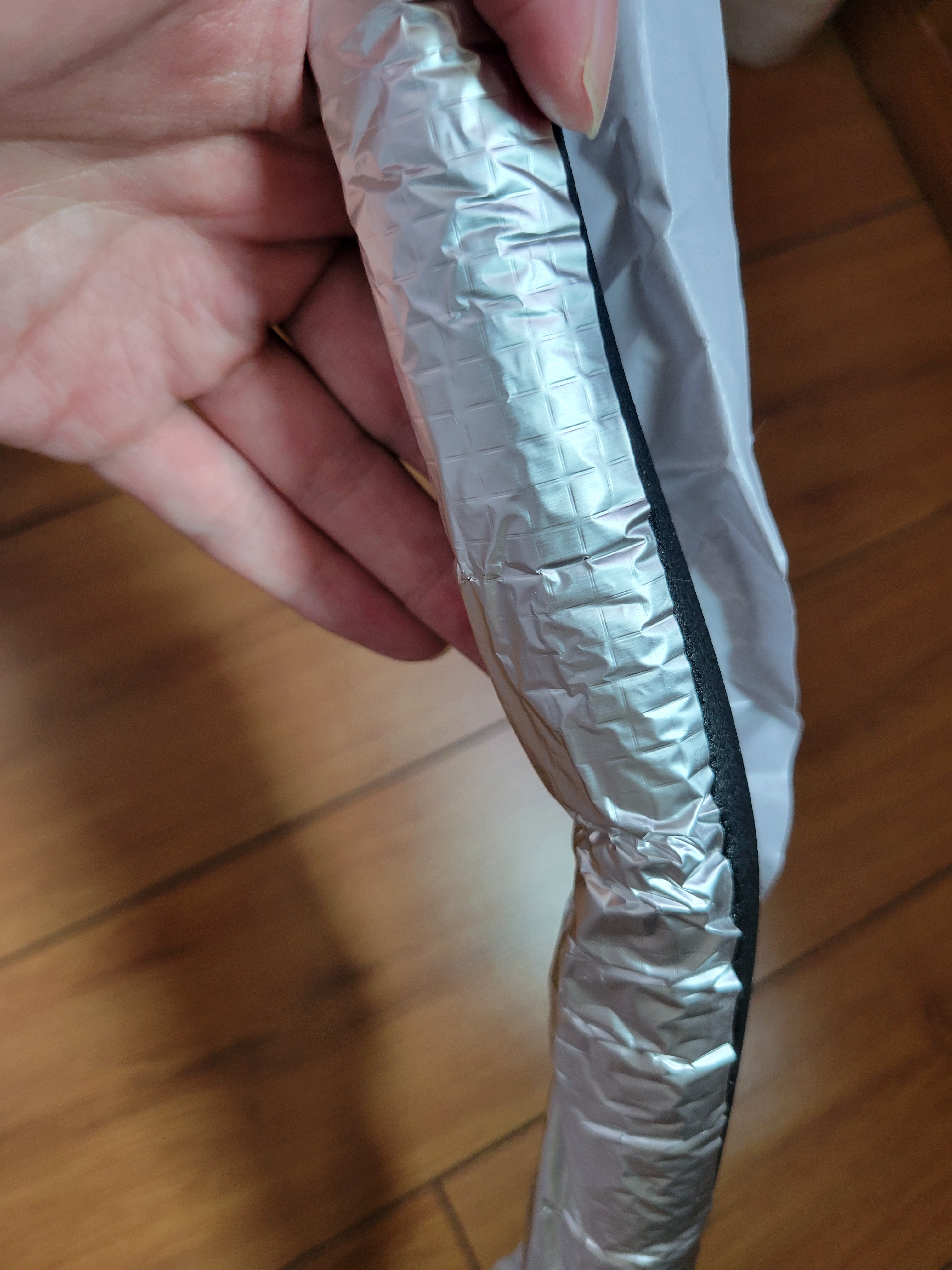 爽威空调外机铜管保温棉空调管保温套保护套防晒防冻防老化铝箔自粘1.5P2P空调通用两根装KT-保温棉01 实拍图
