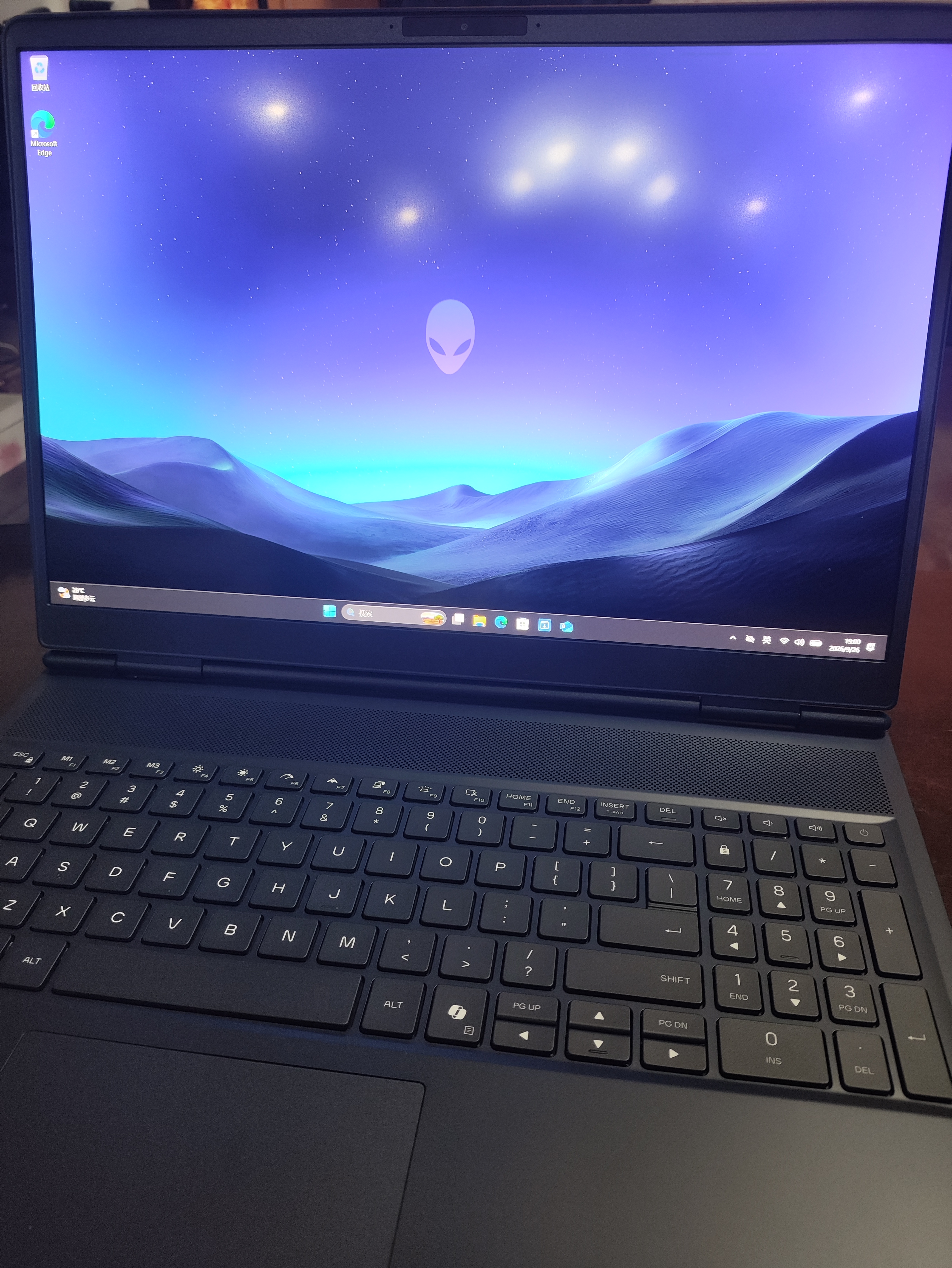 外星人（Alienware）游戏本国家补贴星舰16X 16英寸笔记本电脑OLED屏酷睿Ultra7-270HX Plus 5060显卡16G 1T 2.5K 2761 实拍图