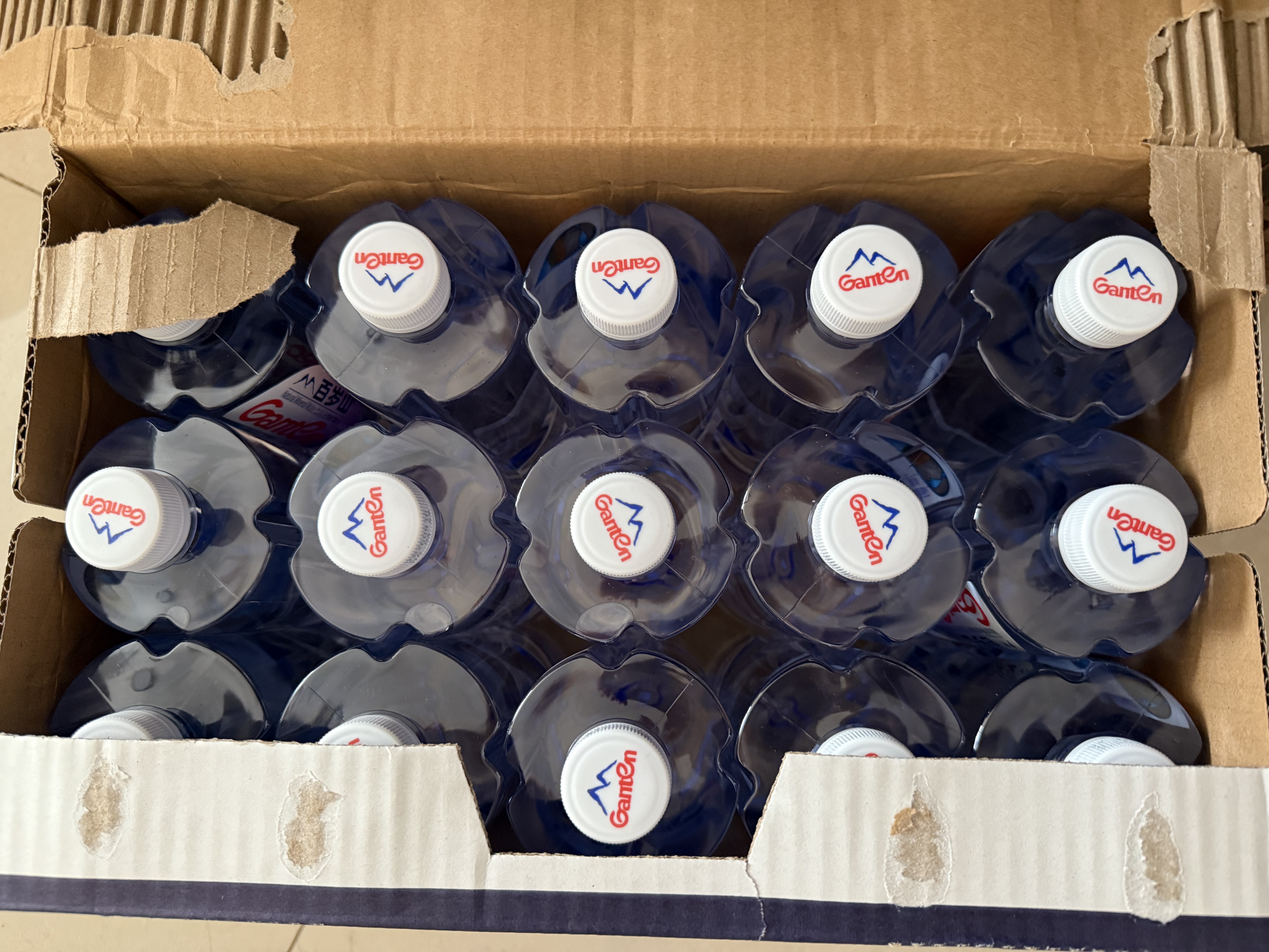 景田百岁山 饮用天然矿泉水1L*15瓶 整箱装饮用水 （适合婴幼儿） 实拍图