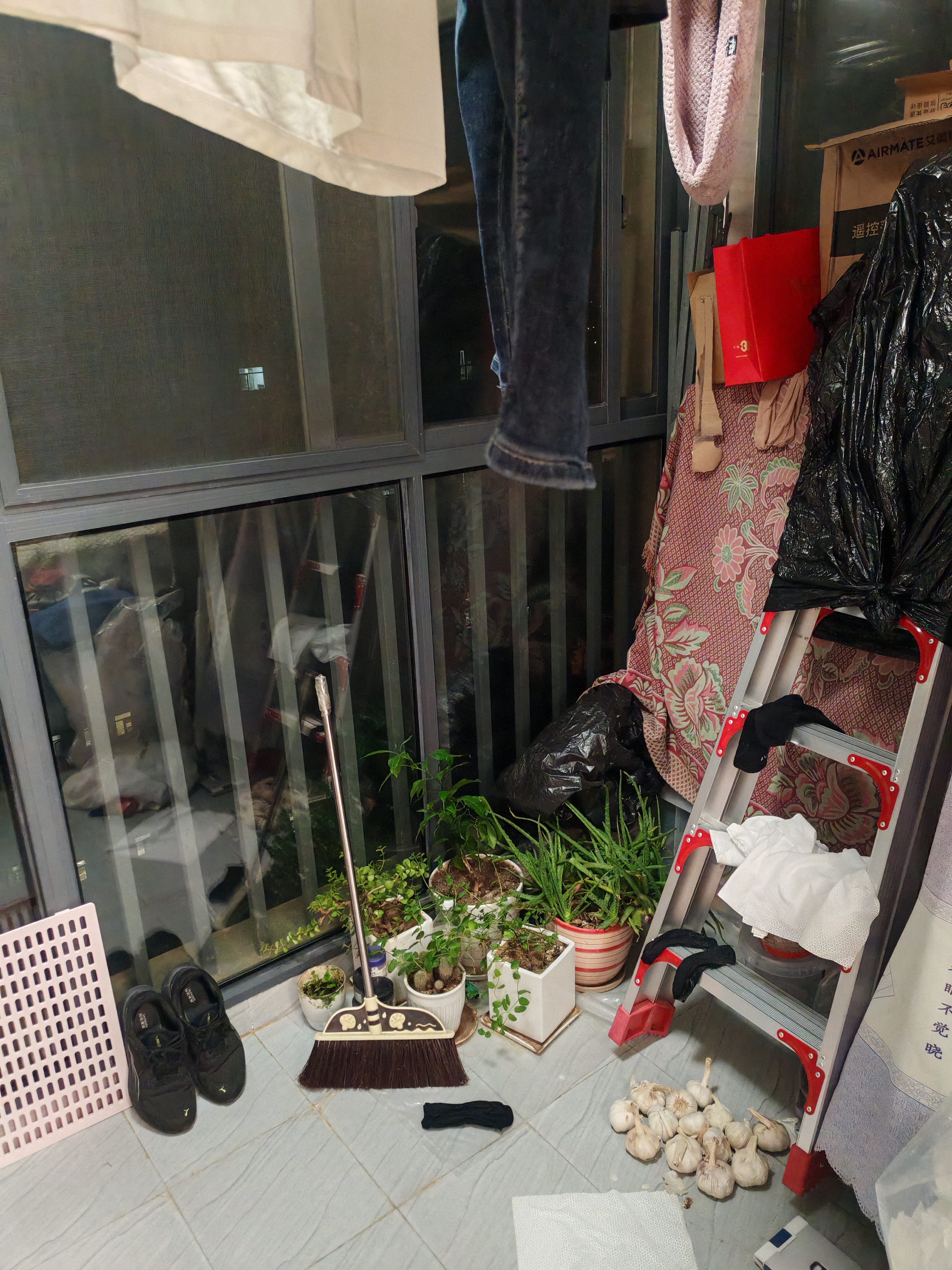 飞利浦（PHILIPS）全光谱LED三防吸顶灯超薄天花灯IP40防潮防尘防蚊防虫简约节能天花照明灯阳台灯卧室灯24W白光5700K尺寸360mm 实拍图