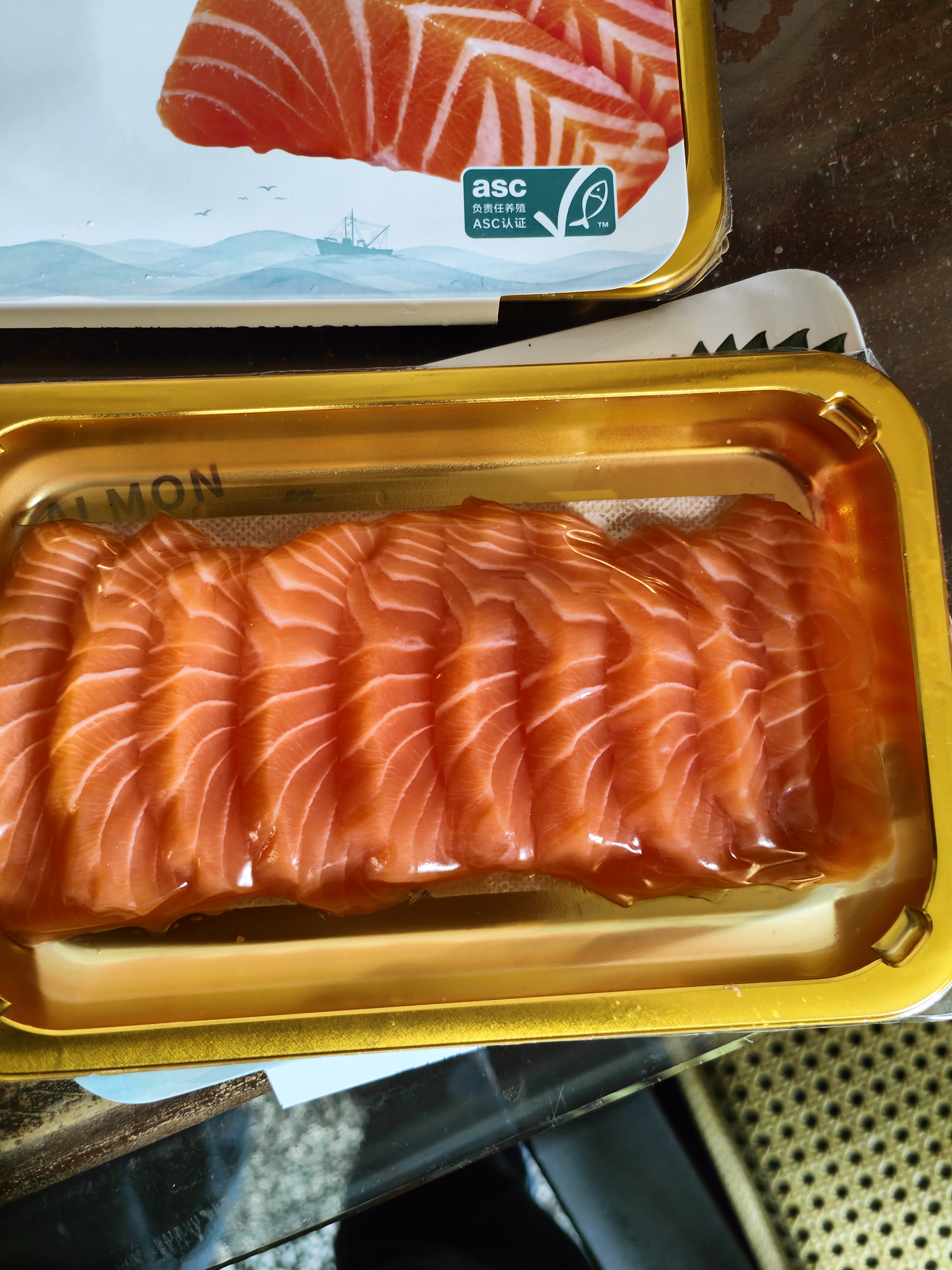 挪威冰鲜三文鱼中段现切现发鱼腩大西洋鲑健康轻食生鲜富含OMG3 【油脂丰盈】鱼腩切片 300g 实拍图