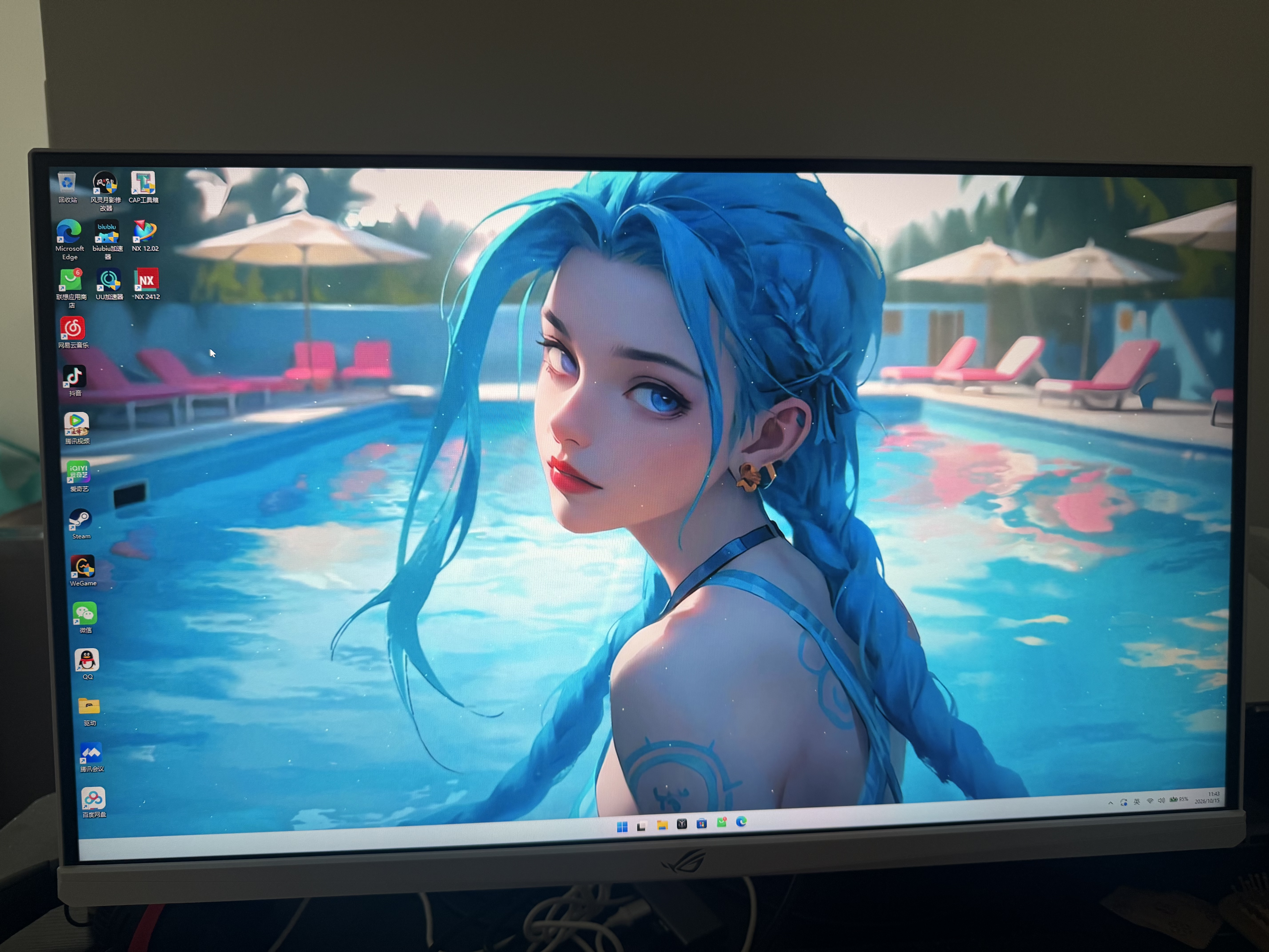 华硕ROG XG27ACMES-W 27英寸显示器2K240Hz电竞显示器超频255Hz HDR400 G-Sync 0.3ms响应 HDMI 2.1 实拍图