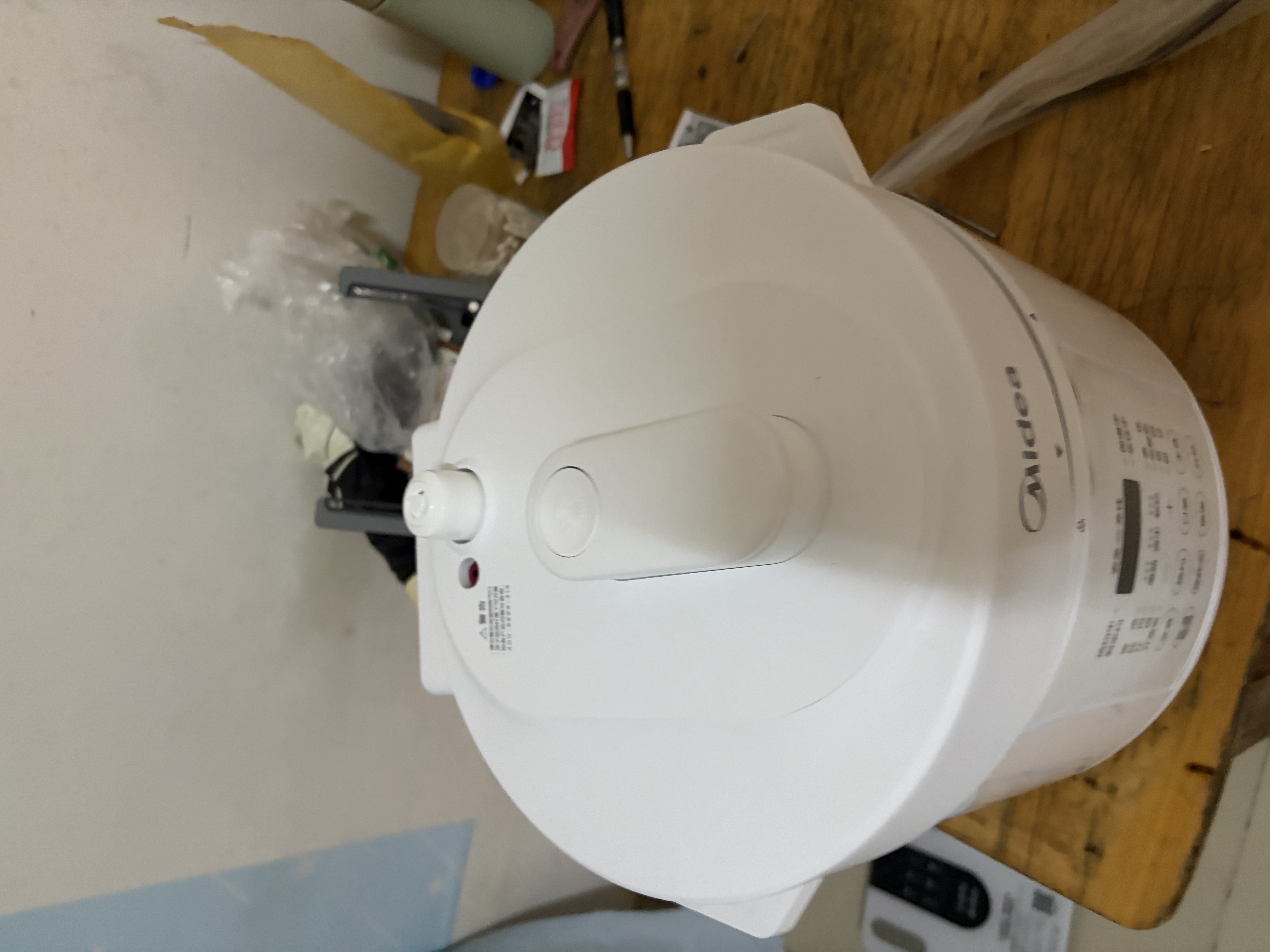 美的（Midea）0涂层精钢厚釜 电高压力锅5L智能预约多功能一体家用高压电饭煲开盖火锅煲汤炖肉电饭锅4-6人E5622 实拍图
