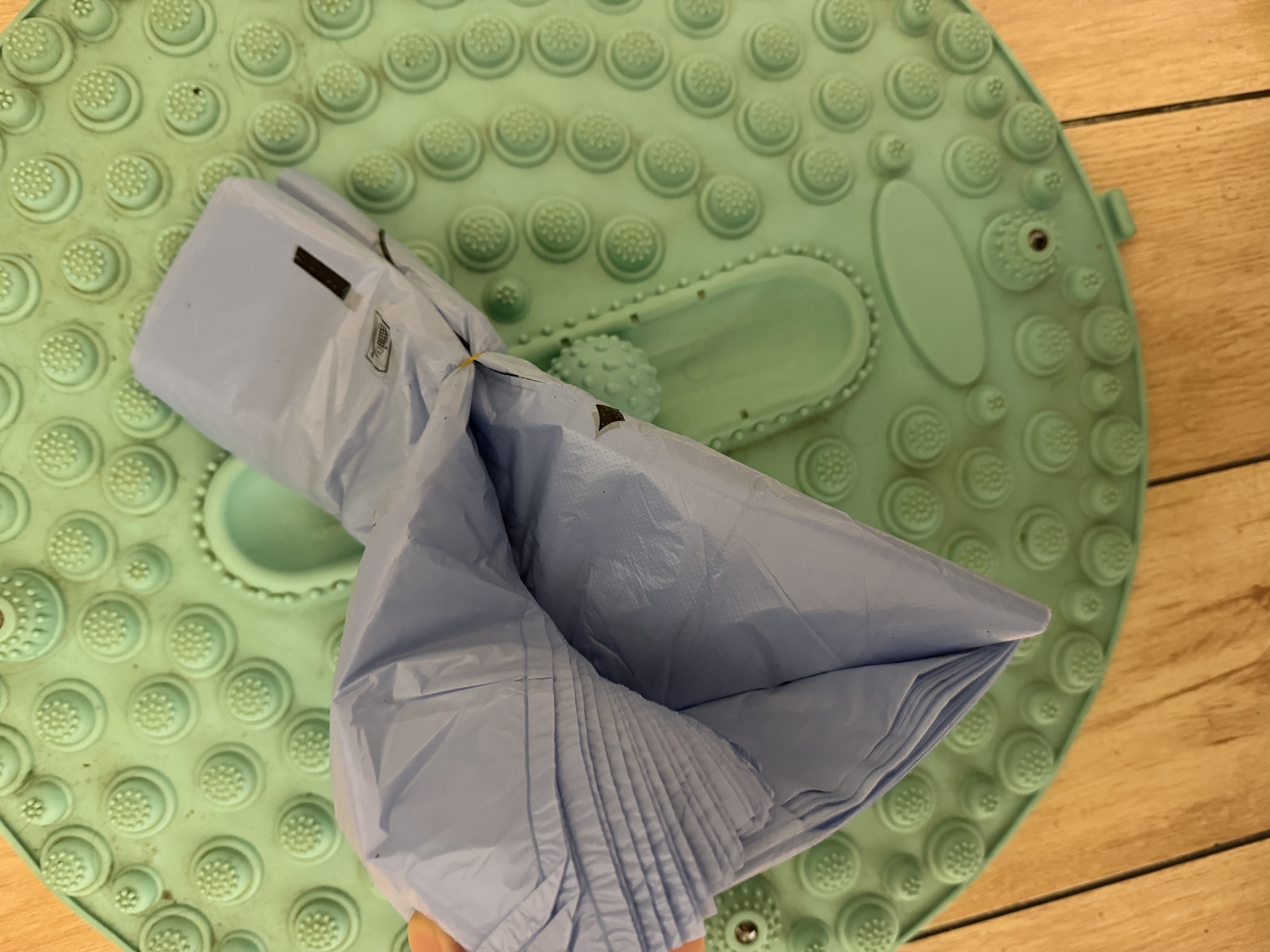 一厘屋加厚家用蓝色印花垃圾袋厨房办公室宿舍中大号手提式背心塑料袋SS 爆款手提试免撕垃圾袋蓝色字母背心-大号特惠款-50只装 实拍图