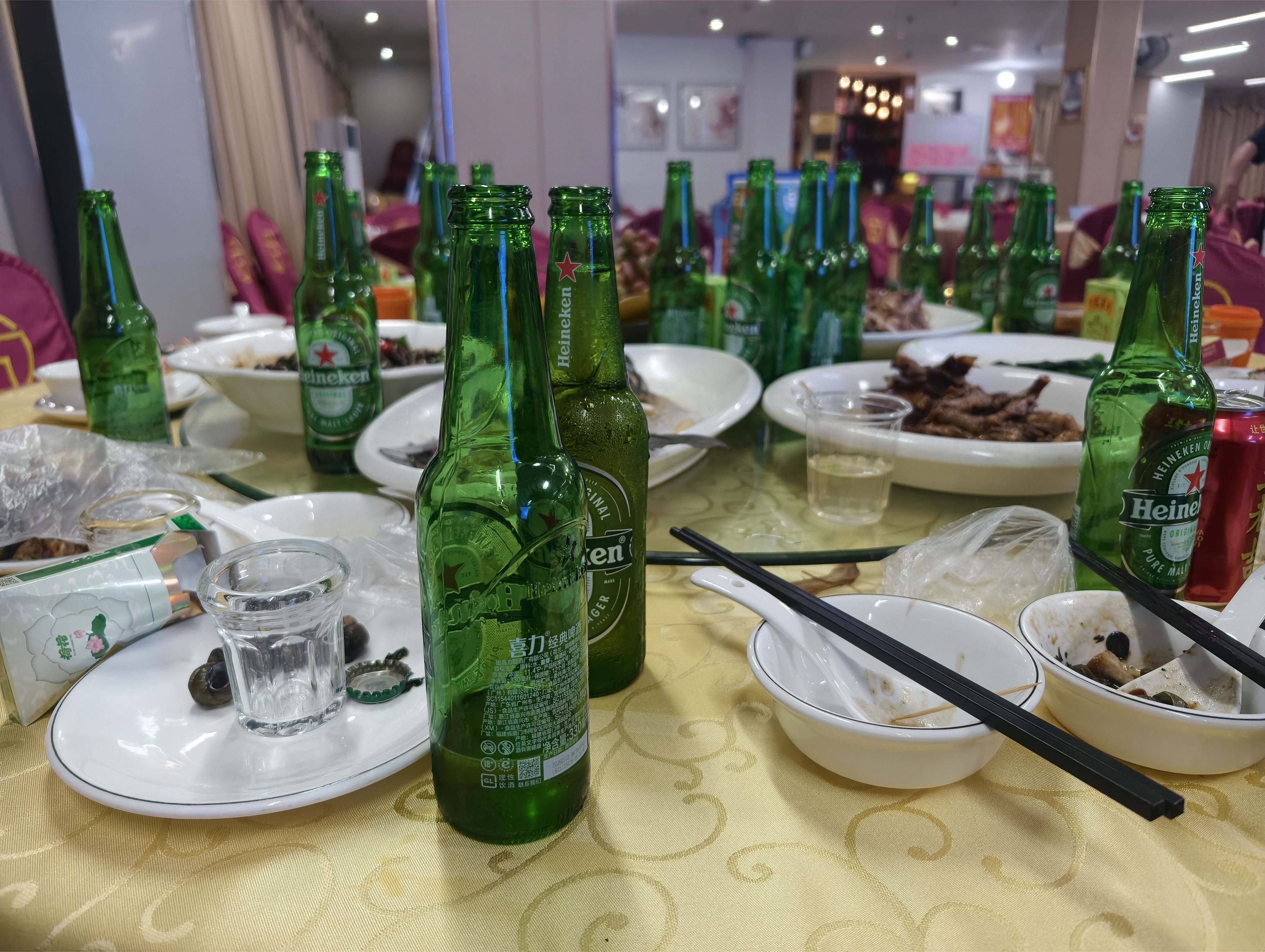 喜力经典330ml*24瓶整箱装 喜力啤酒Heineken 京东自营 婚宴用酒 实拍图