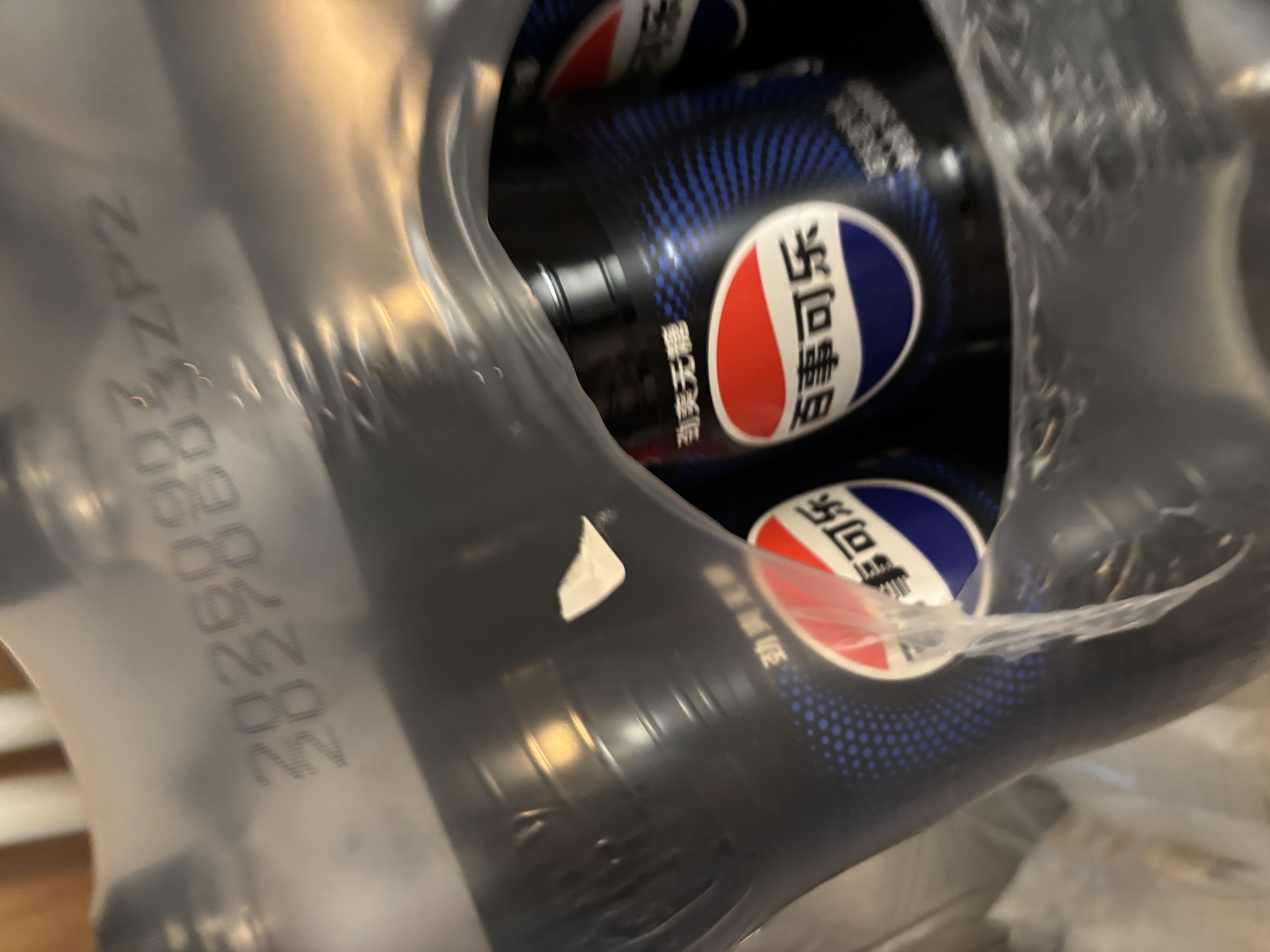 百事可乐Pepsi 无糖可乐 碳酸饮料汽水 900ml*12瓶 家庭聚会（随机包装） 实拍图