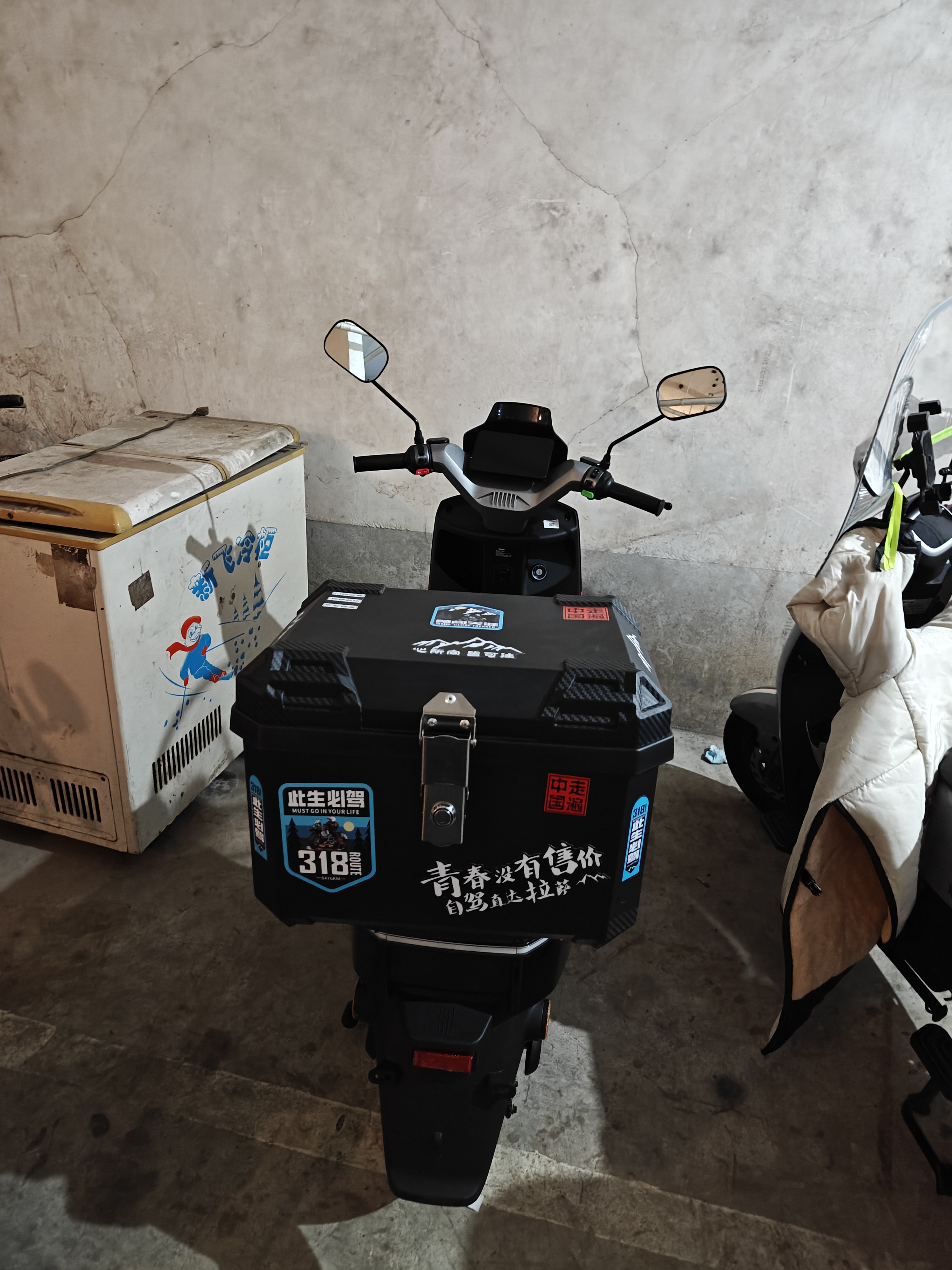绿源电动车后备箱摩托车尾箱外卖箱电瓶车储物箱 此生必驾45L+内衬 实拍图