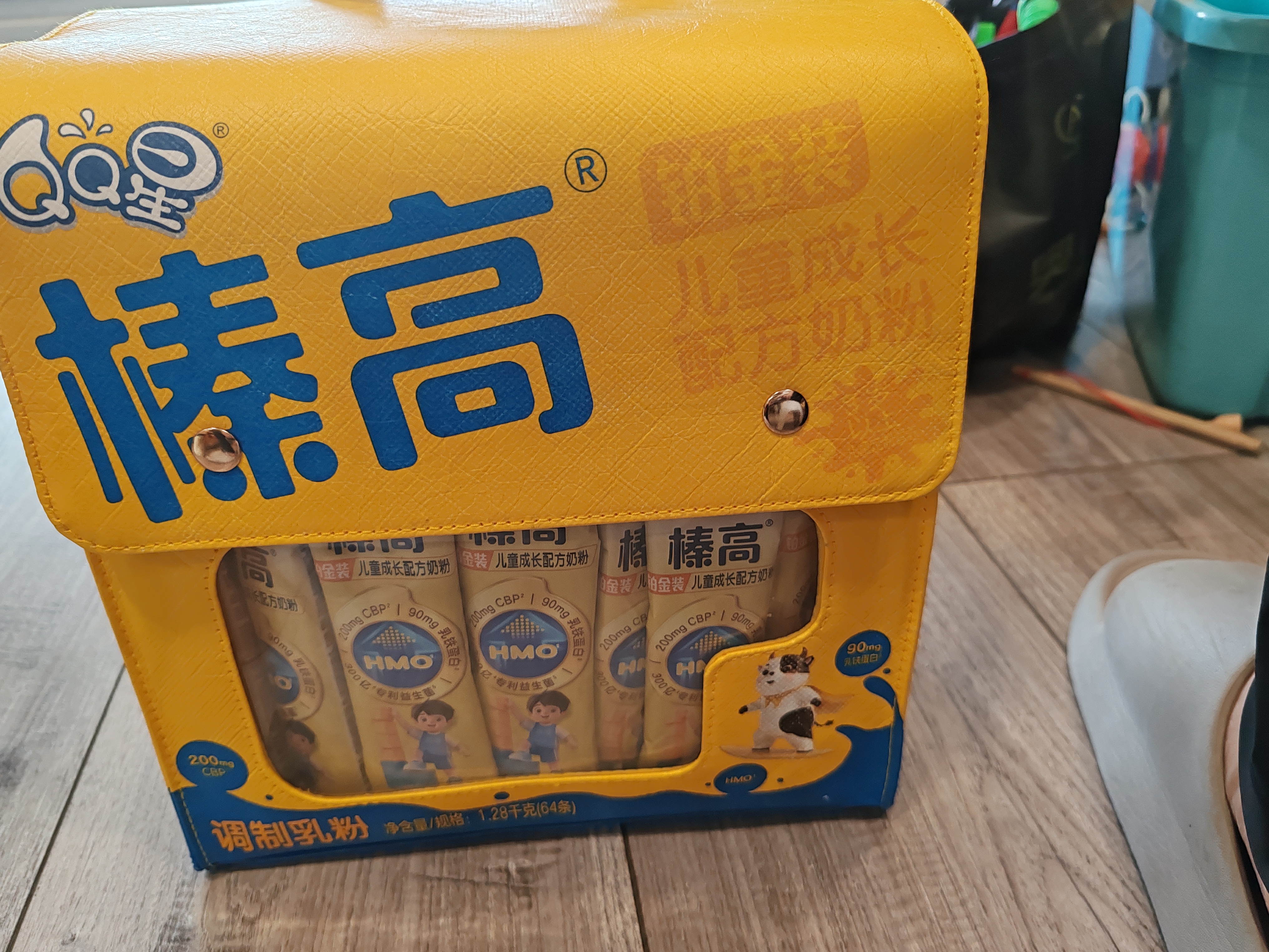 伊利QQ星榛高铂金小书包礼盒装儿童成长奶粉4段3-12岁20g*64条CBP/DHA 实拍图