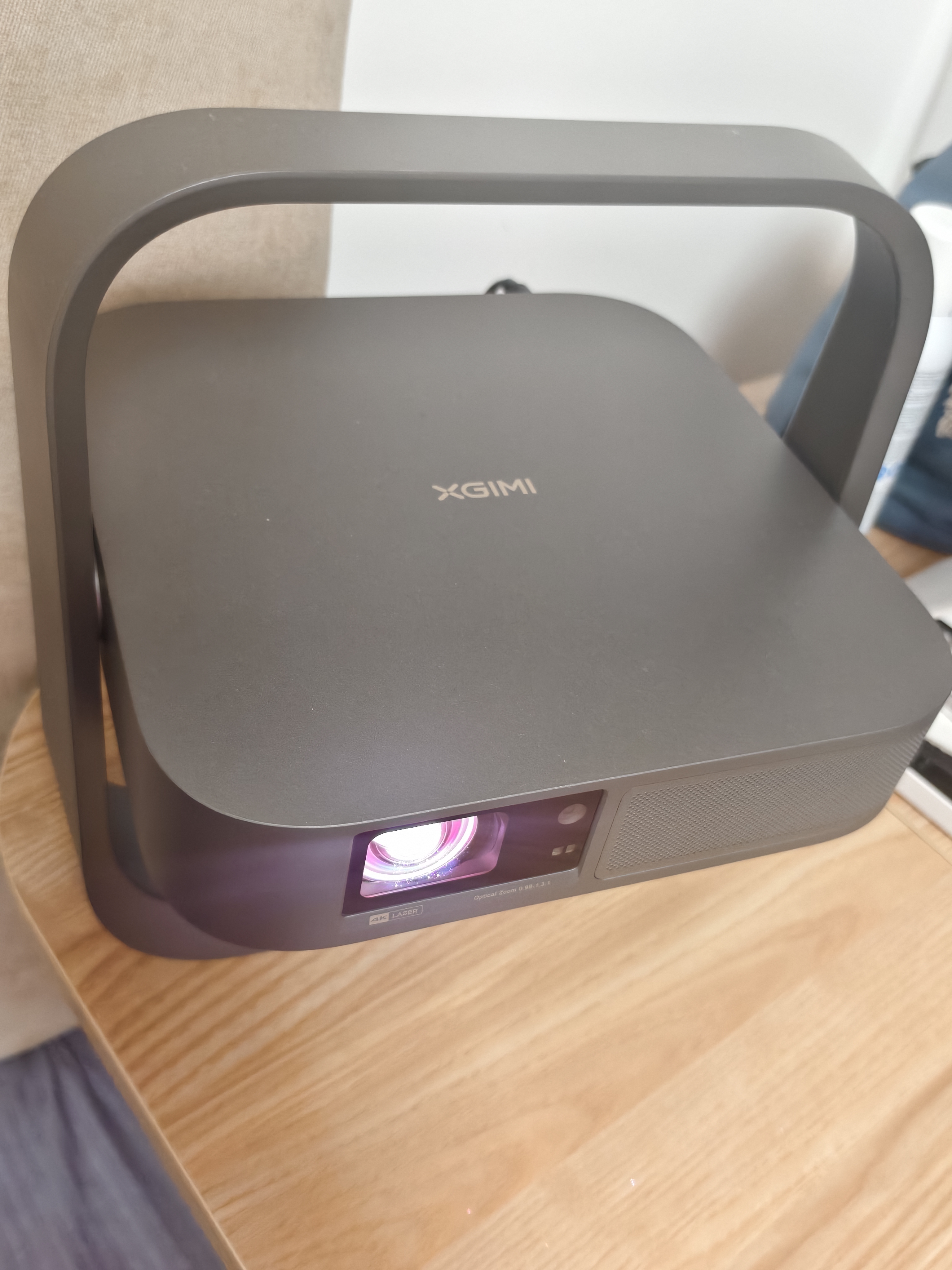 极米（XGIMI）Z9X 4K 旗舰版 焕新升级1650CVIA 4K光学变焦三色激光哈曼卡顿家用智能投影仪 国家补贴 实拍图