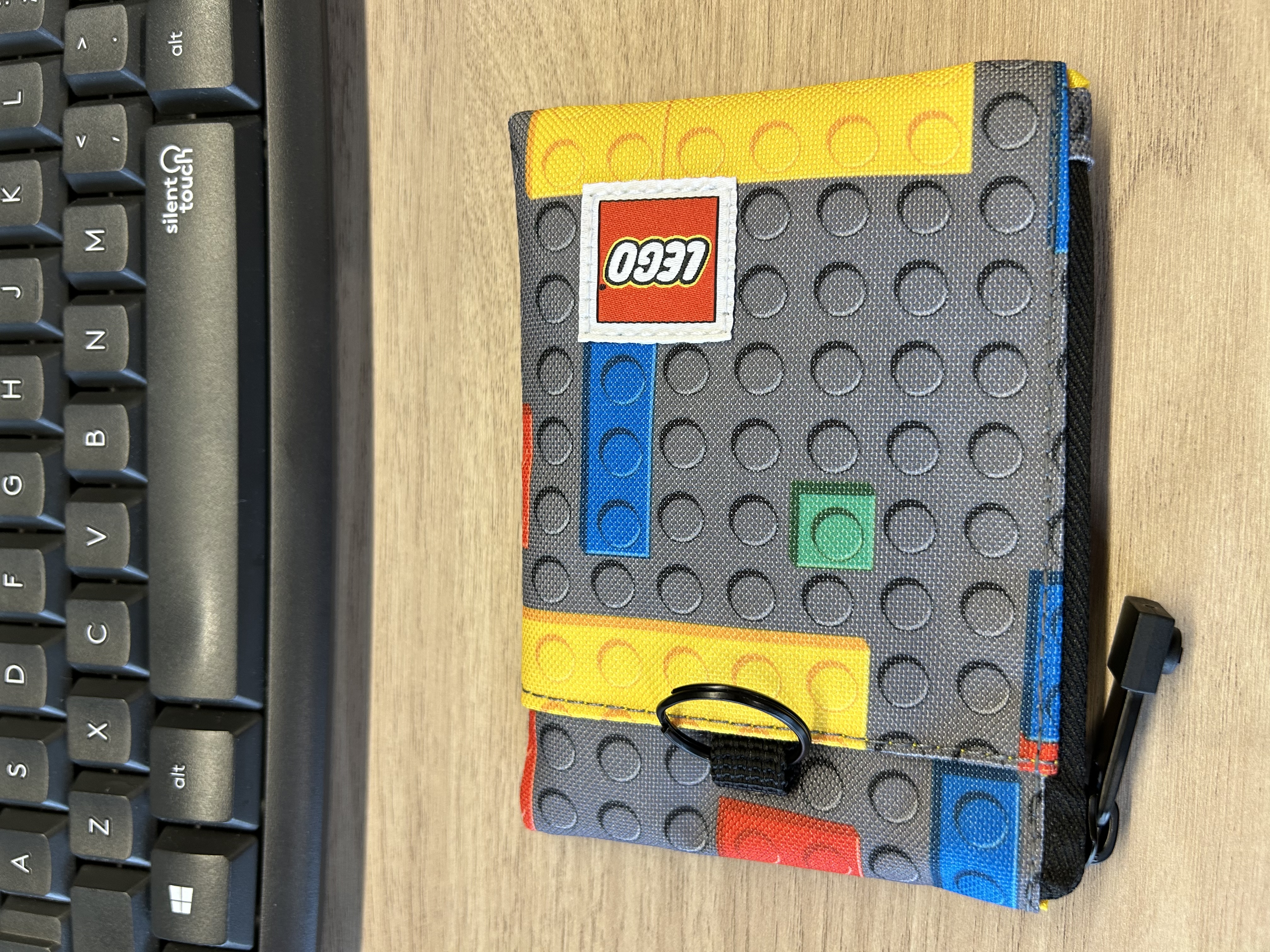 乐高（LEGO）卡包儿童卡套学生零钱小包便捷新款可爱迷你收纳袋彩色积木20330 实拍图