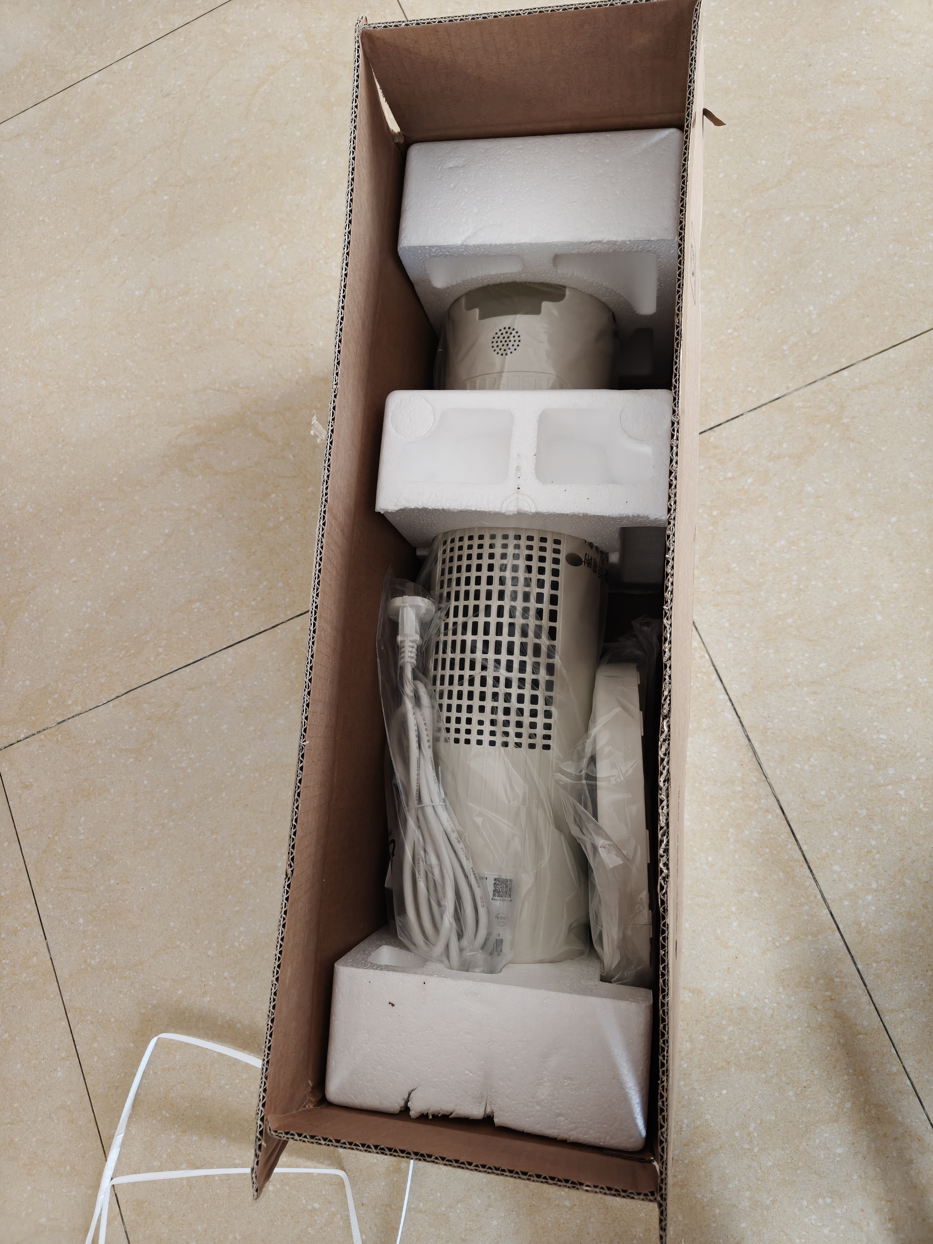 艾美特（AIRMATE）【超级单品】暖风机/石墨烯取暖器/电暖器/电热取暖器 家用全屋升温电暖气小型小太阳热风机 K72 实拍图