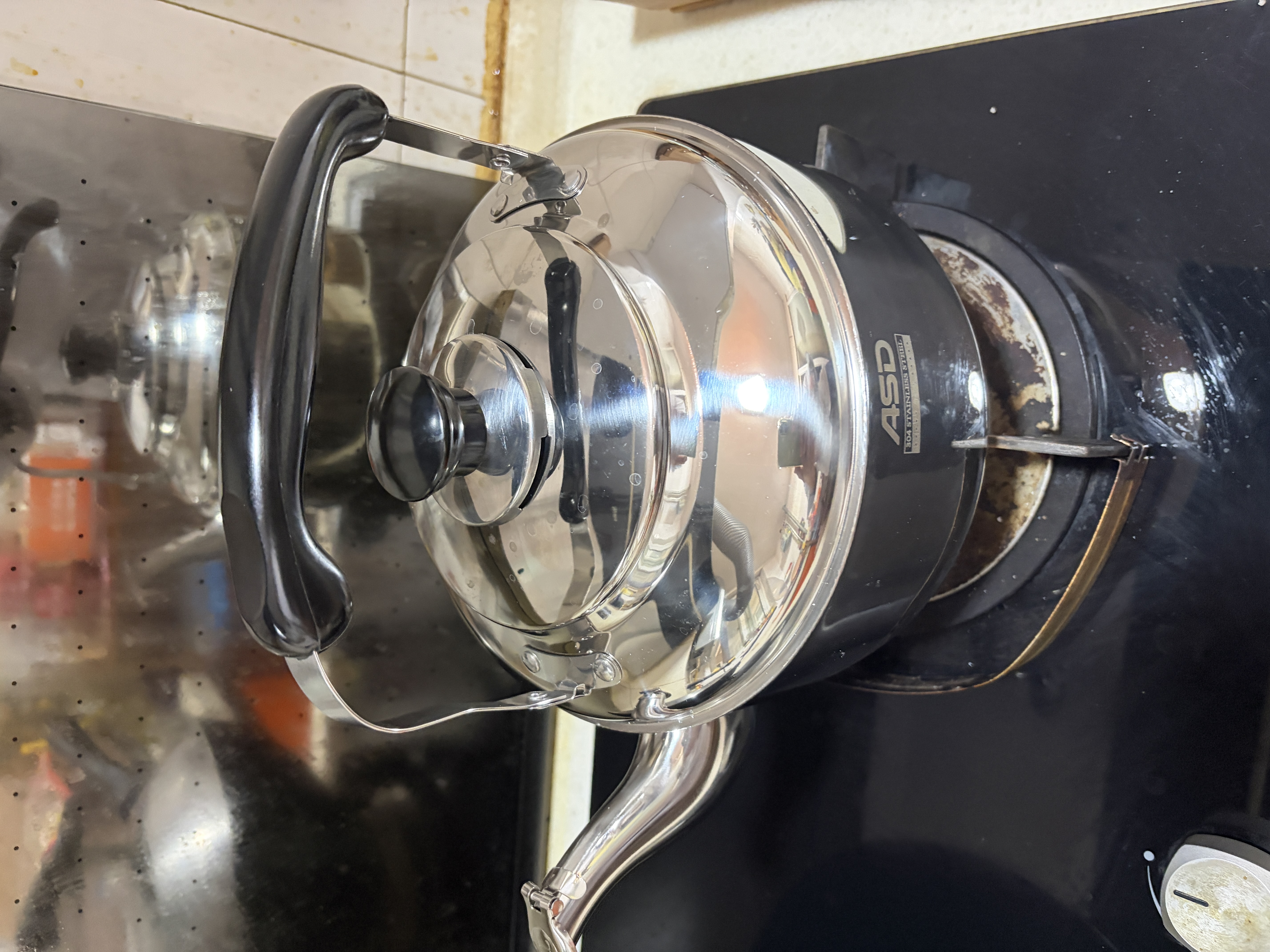爱仕达响水壶加厚304不锈钢家用4L鸣音烧水壶燃气电磁炉可加热HS04T2WG 实拍图