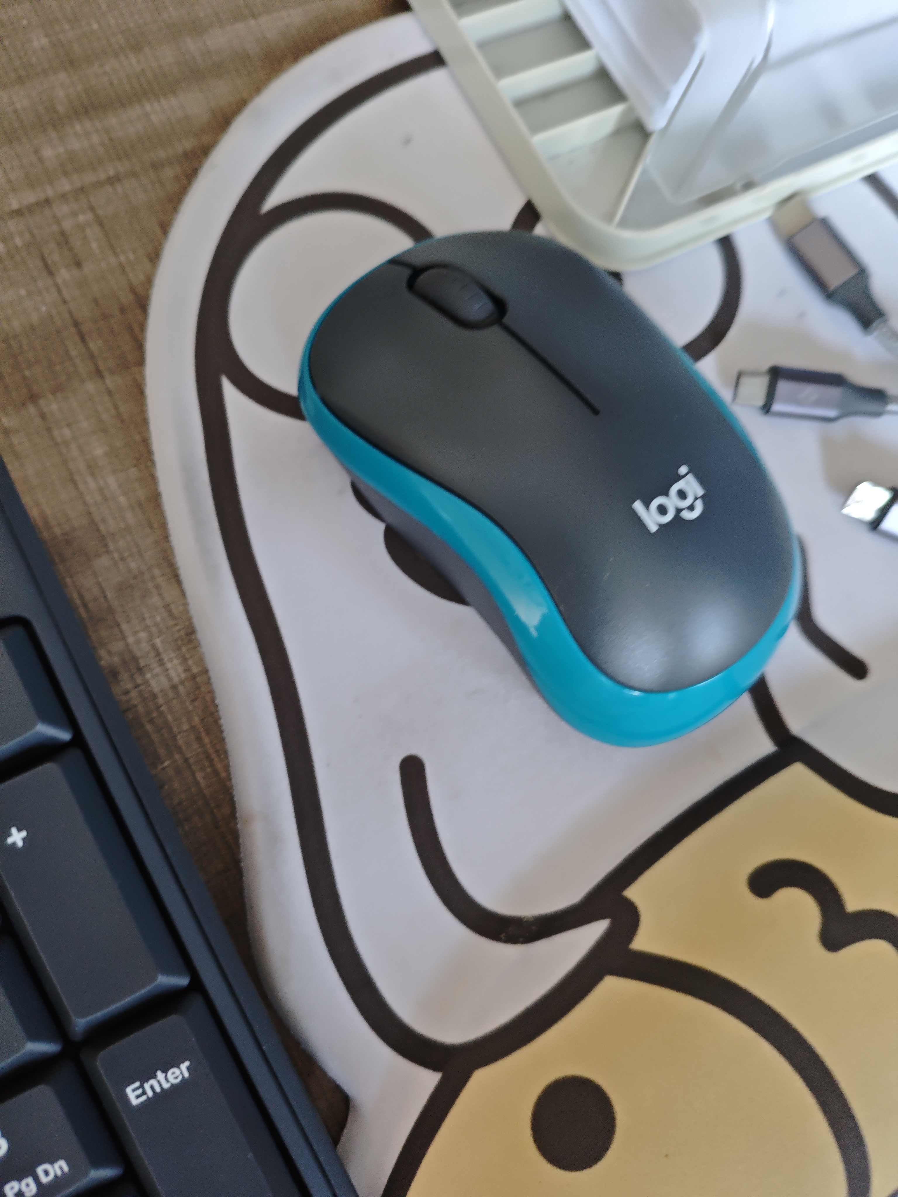 罗技（Logitech）MK275 键鼠套装 无线键鼠套装 办公键鼠套装 全尺寸 商务键鼠套装 带无线2.4G接收器 黑蓝色 实拍图