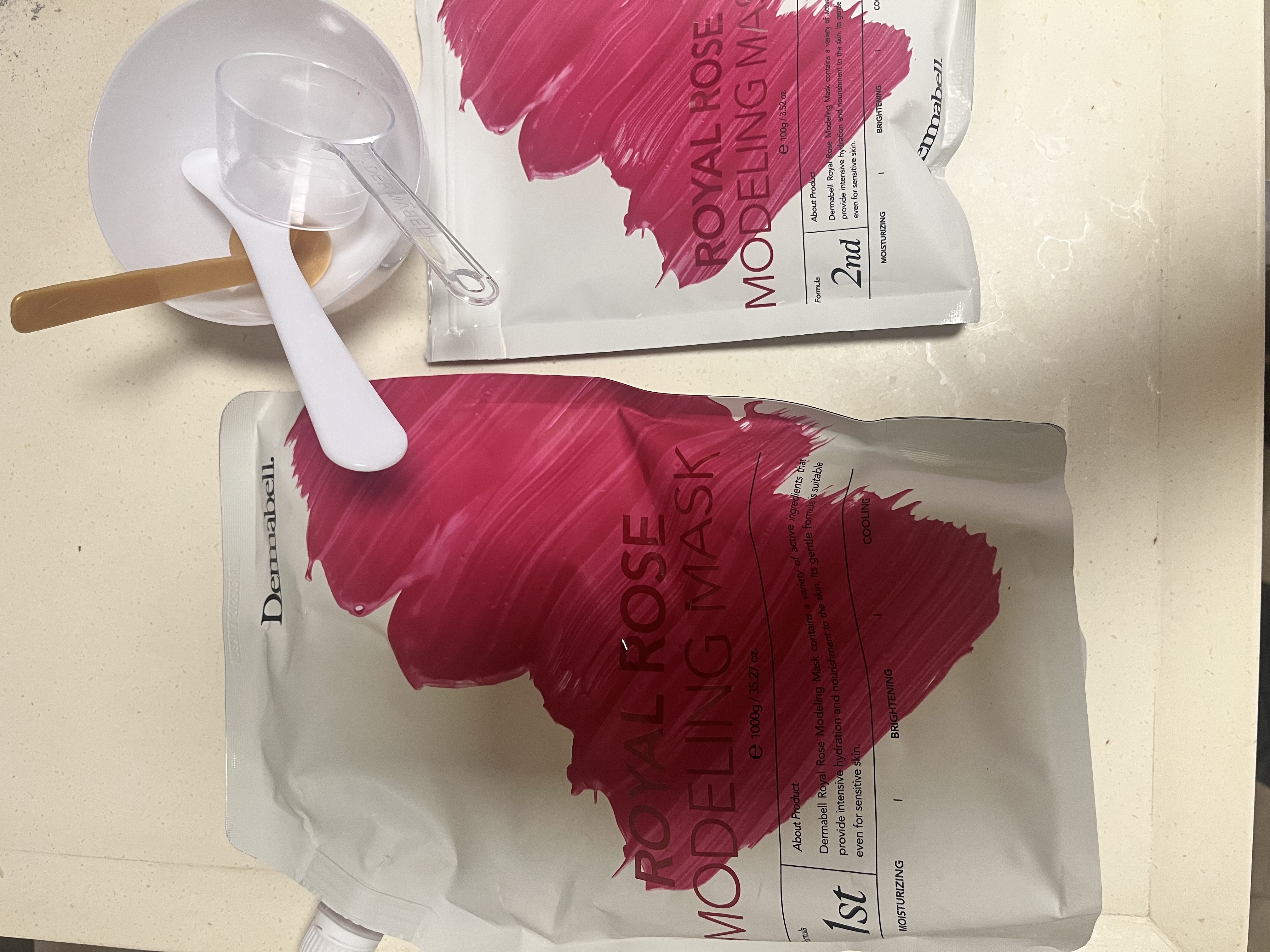 德玛贝尔（DERMABELL）玫瑰水光软膜面膜粉补水提亮女神超值礼盒装1100g送女友礼物 实拍图