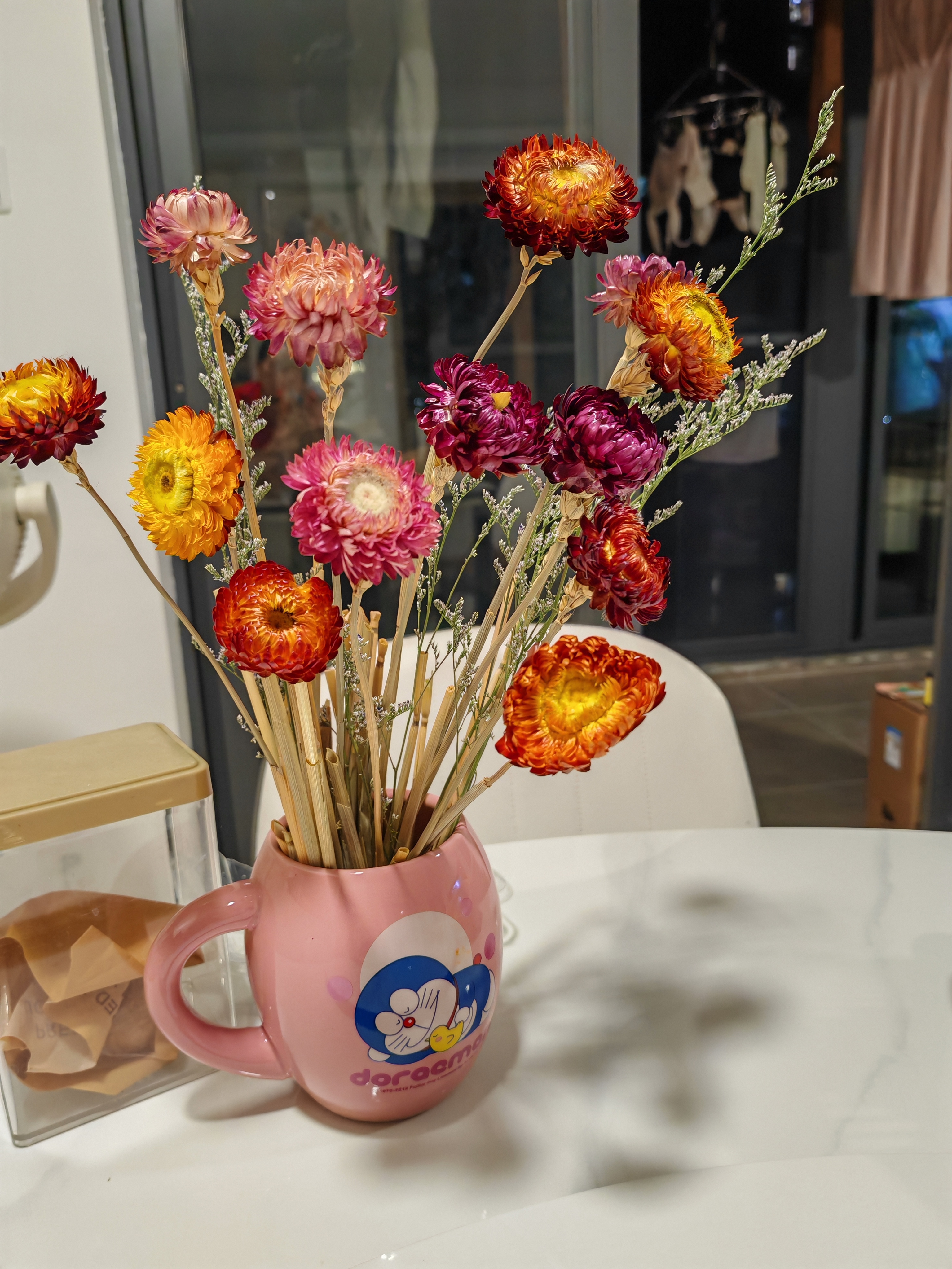 爱满干花 真花 云南麦杆菊花小雏菊天然风干花束摆设插花网红装饰摆件 麦秆菊彩色一束（40朵以上花头） 干树枝 实拍图