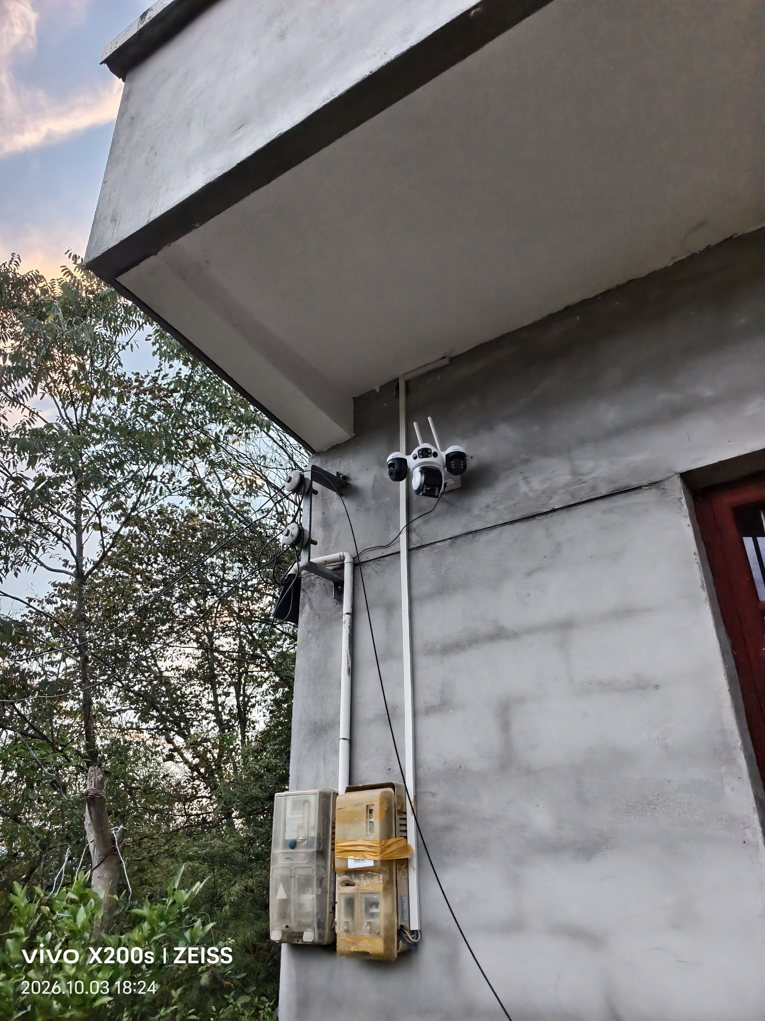 镭威视4g太阳能摄像头终身免流量AI室外免插电无电无网手机远程户外监控器家用360度无死角高清全景夜视 实拍图