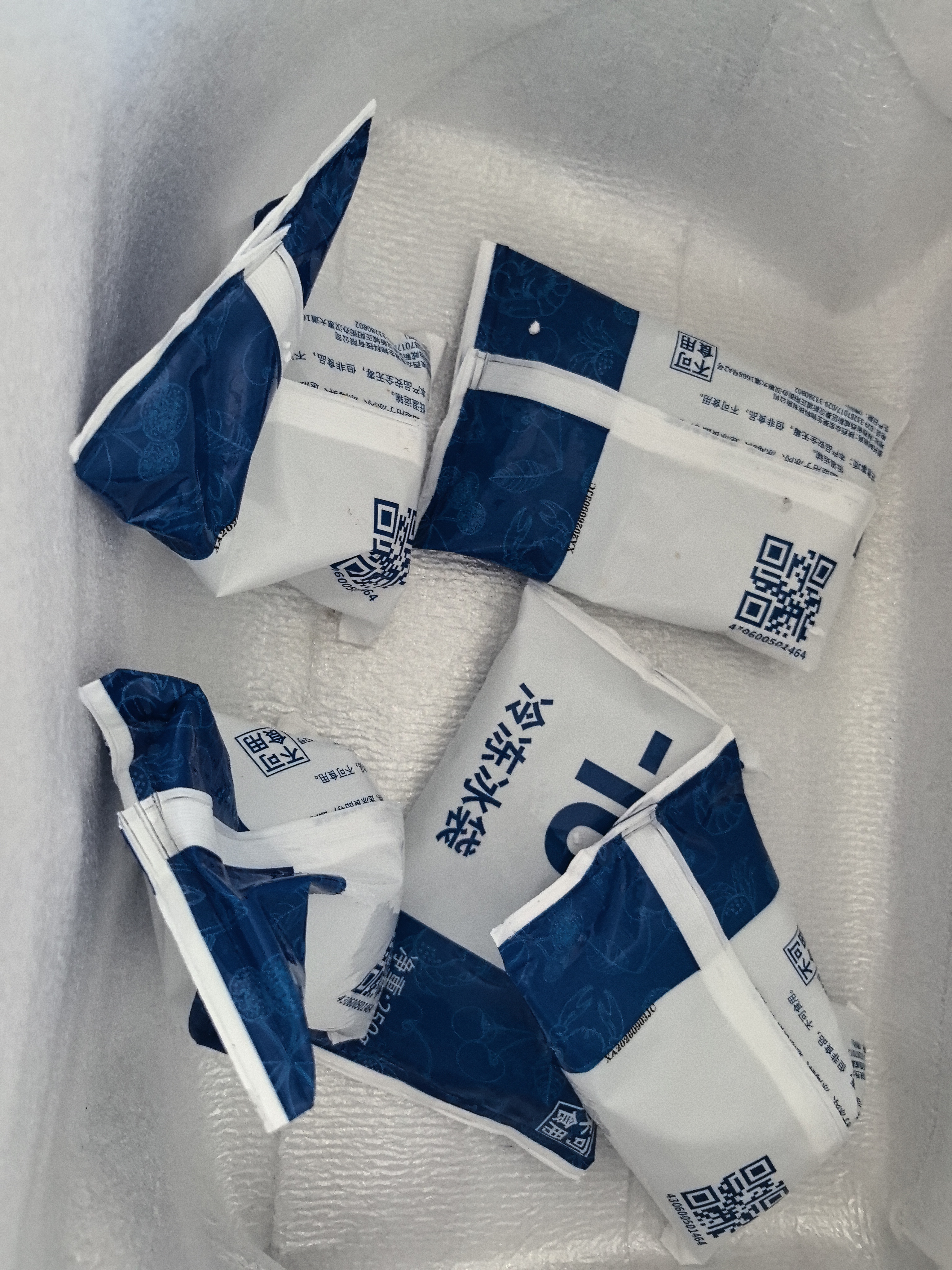 赛湖 新疆赛里木湖有机鲑鱼整条鱼生鱼片高档刺身 去鳞去内脏 两条装 高白鲑1条（单条净重500-600g） 实拍图