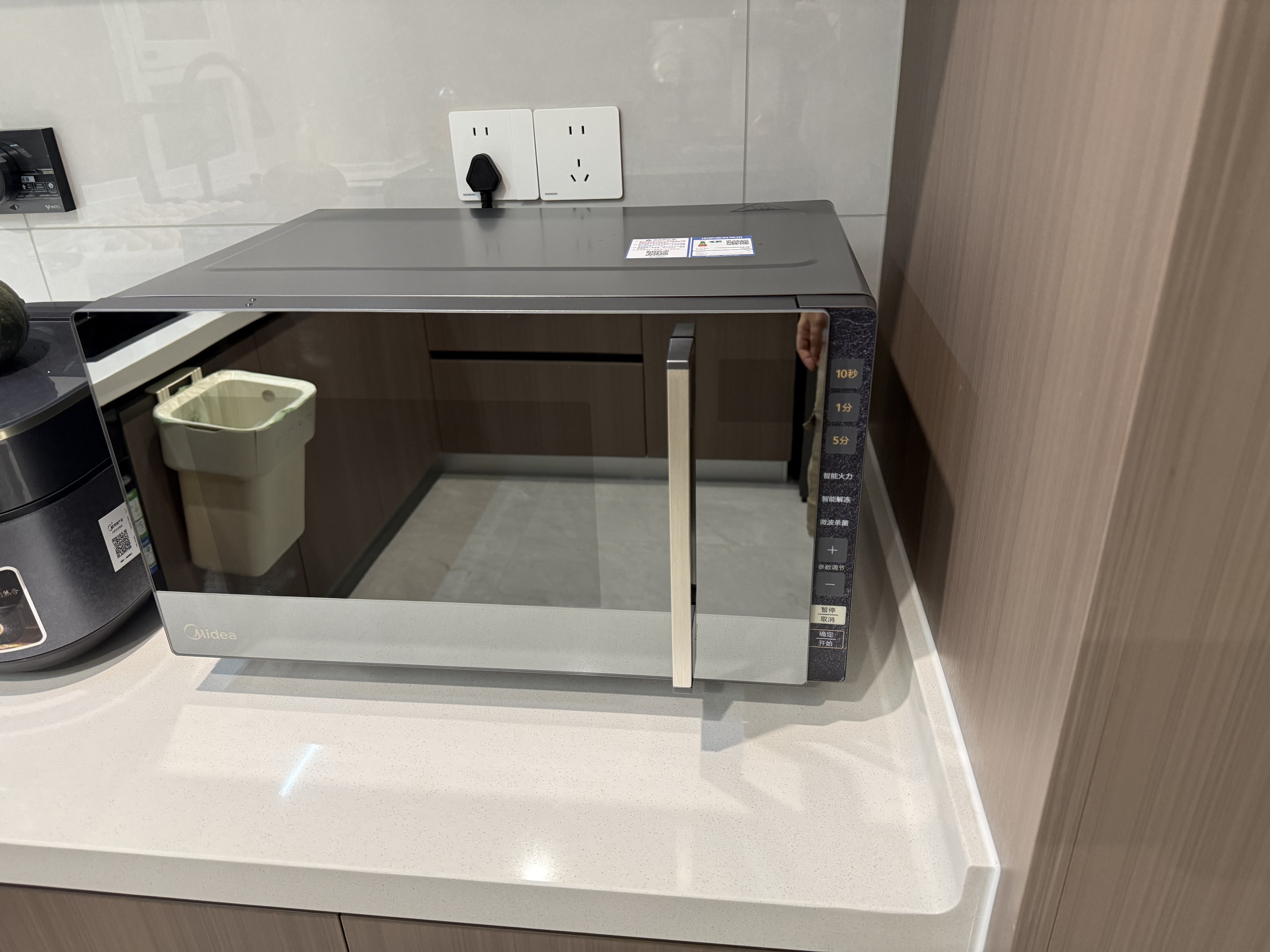 美的（Midea）微碳系列微波炉家用微烤一体机不锈钢内胆一级能效平板25升解冻解热PC23M8 实拍图