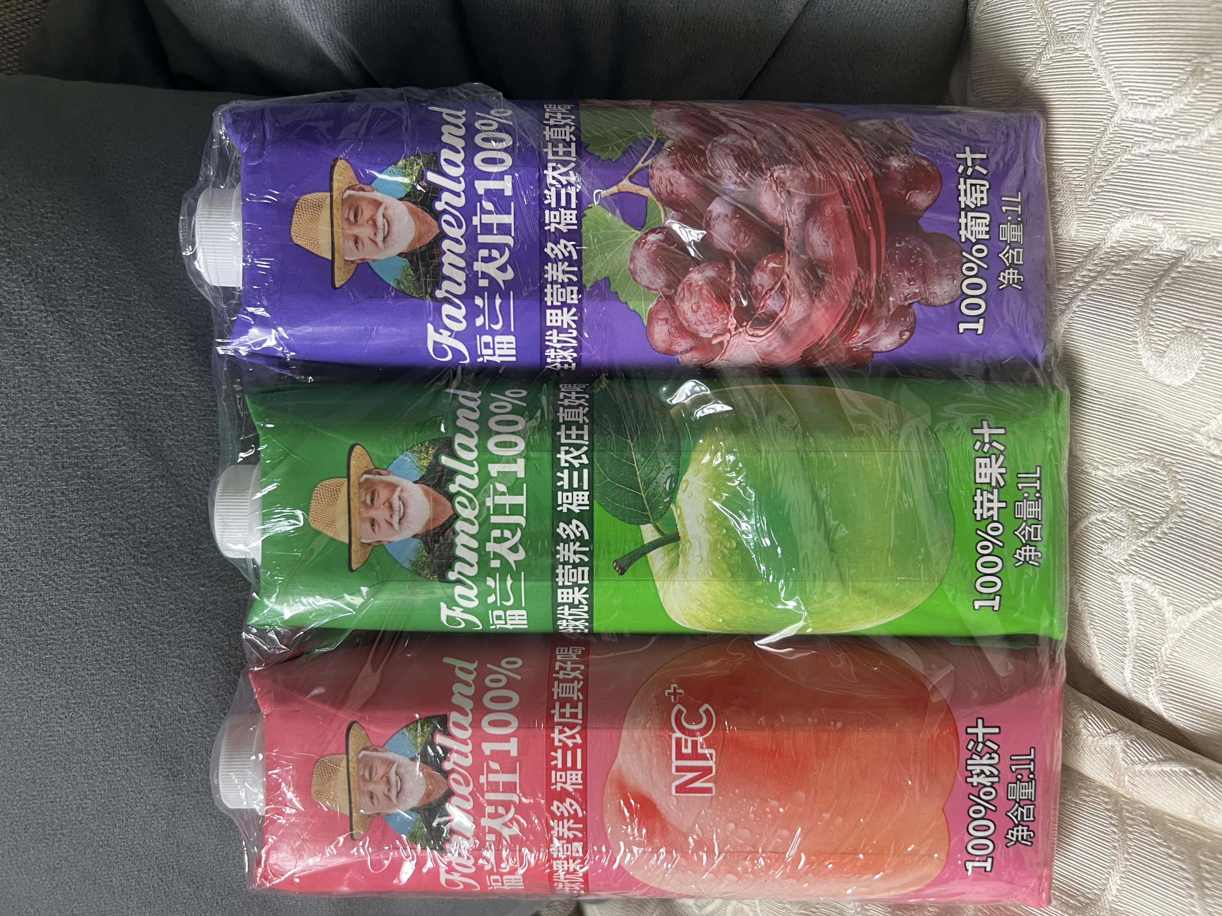 福兰农庄100%果汁苹果汁葡萄桃橙汁混合口味随机3种饮料1L*3瓶大瓶囤货装 实拍图