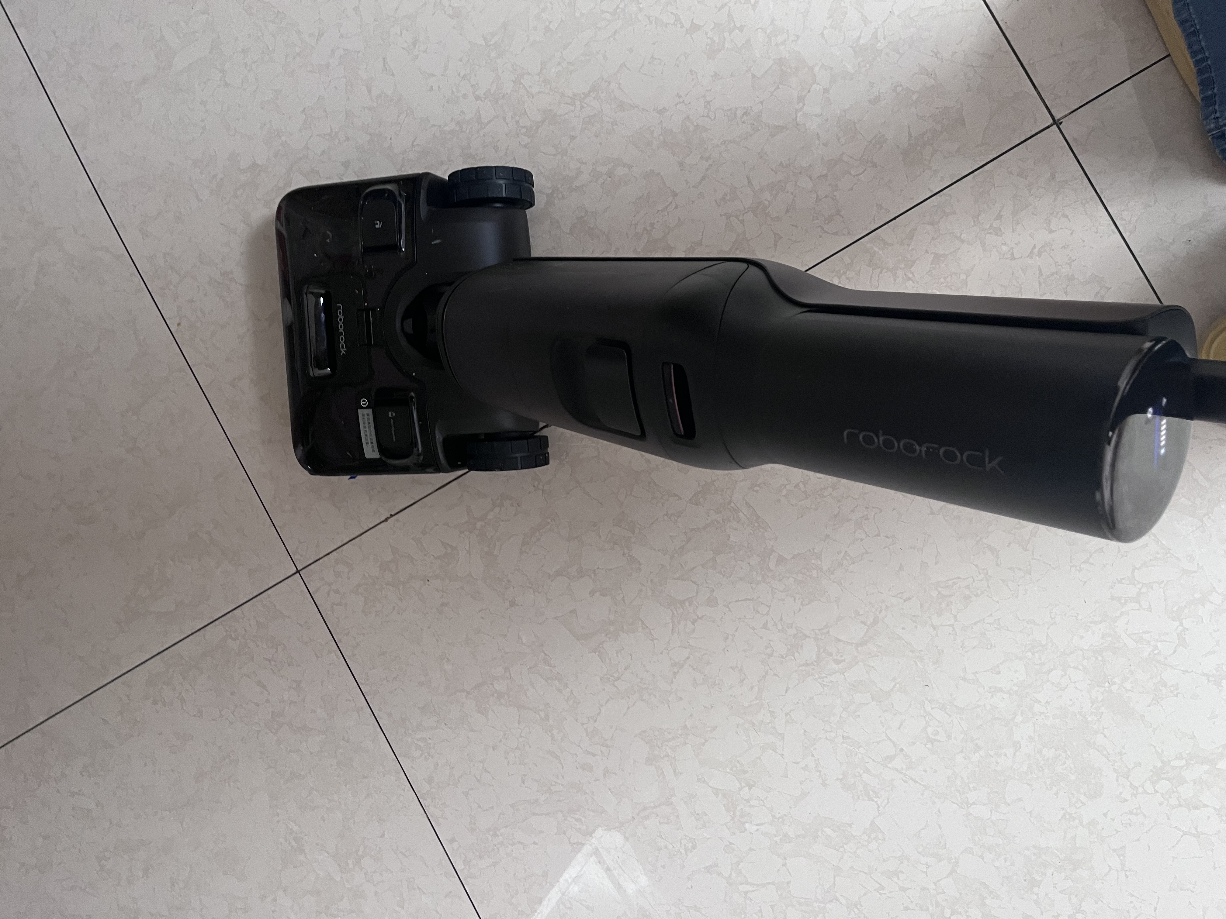 石头A30 Pro2.0洗地机【AI全向助力】25kPa吸力95℃自动清洗拖地机扫地机器人洗拖吸一体 实拍图