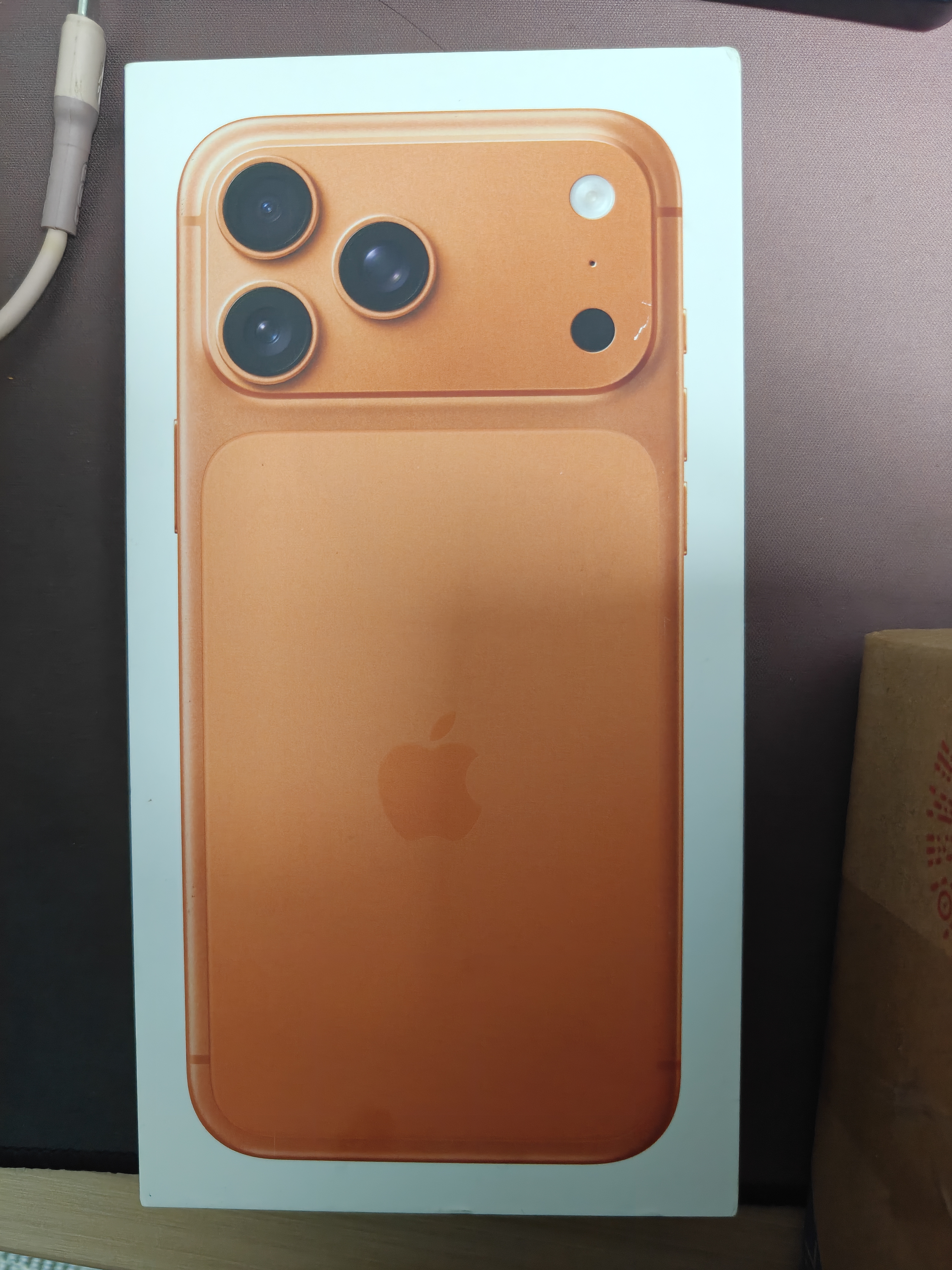 Apple/苹果iPhone 17 Pro Max 256GB 星宇橙色 移动联通电信5G双卡双待手机 送礼好物 实拍图