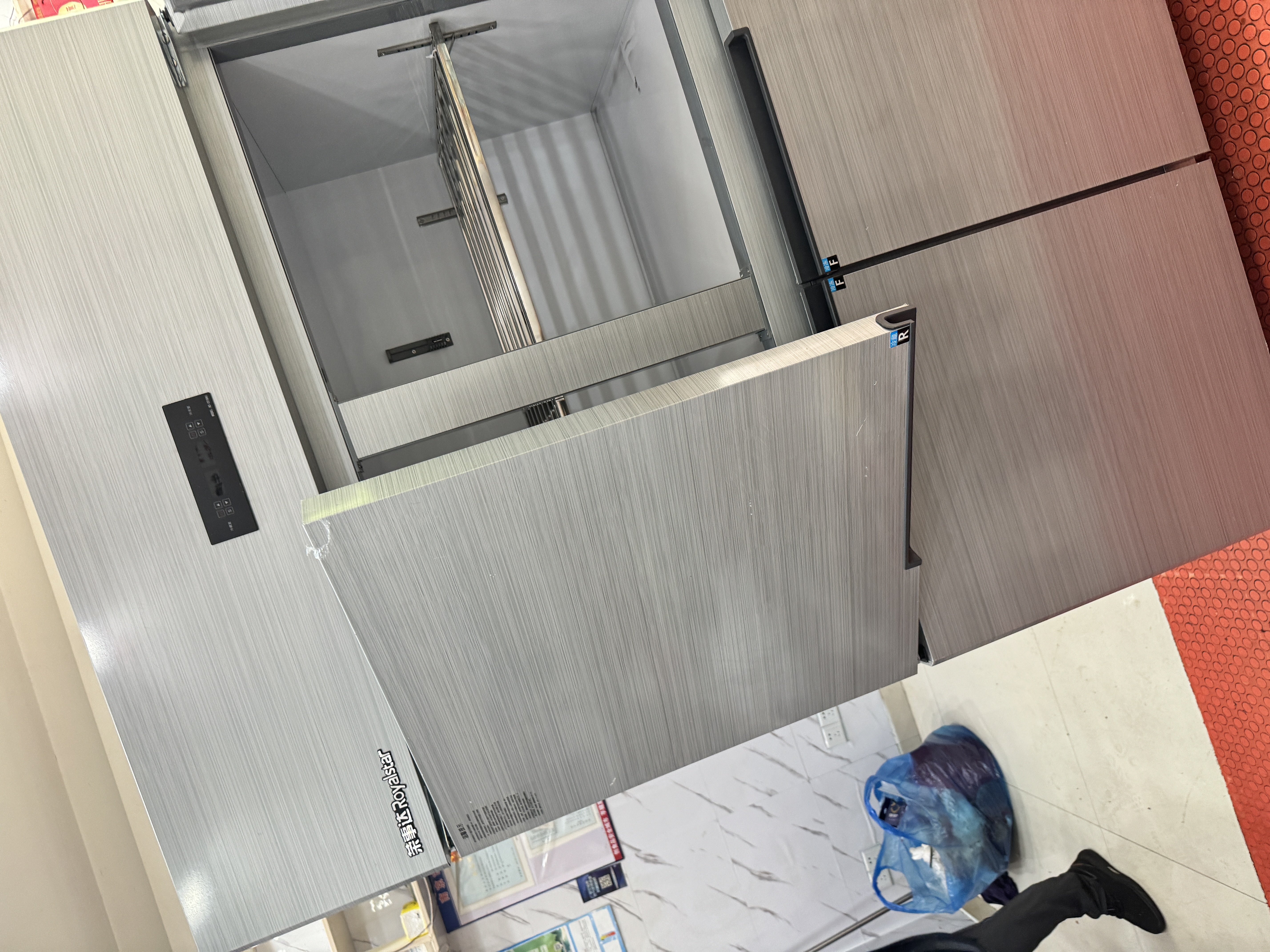 荣事达（Royalstar）四门冰箱商用冷藏冷冻双温冰柜六门大容量冰箱餐饮厨房饭店立式不锈钢保鲜四开门风冷无霜冰箱 尊享款双机纯铜管 | 大四门双温【上藏下冻】-18°C 实拍图
