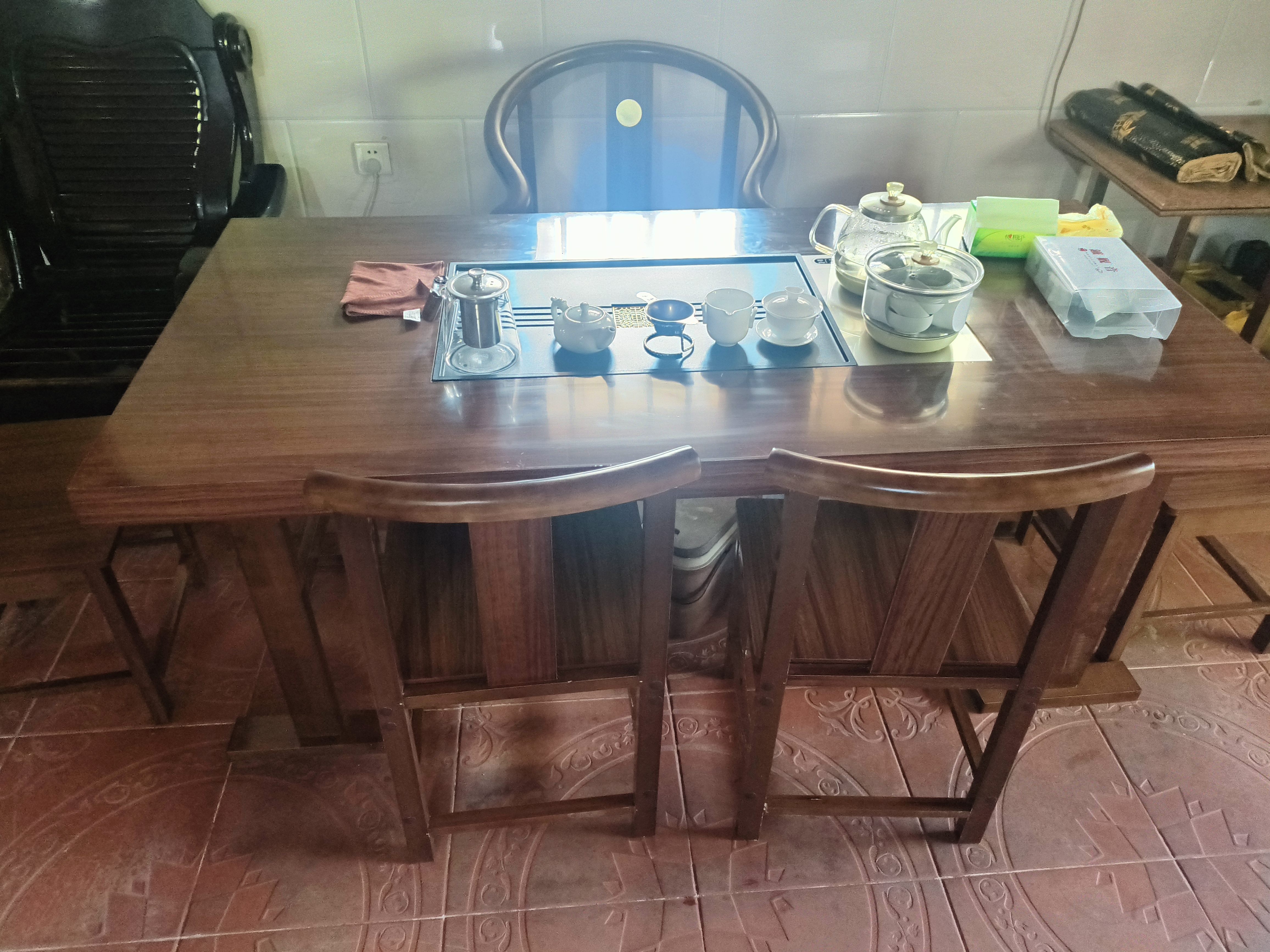 赣荣大板茶桌椅组合实木客厅茶几茶具套装一体新中式喝茶办公两用茶台 1.6M石盘茶桌1围椅4月牙椅 实拍图