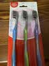 高露洁（Colgate）【人气榜】牙刷软毛超洁纤柔牙刷成人深层清洁独立包装3支 实拍图