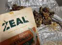 ZEAL狗狗猫咪通用宠物零食帝王鲑三文鱼原切冻干85g新西兰原装进口 实拍图