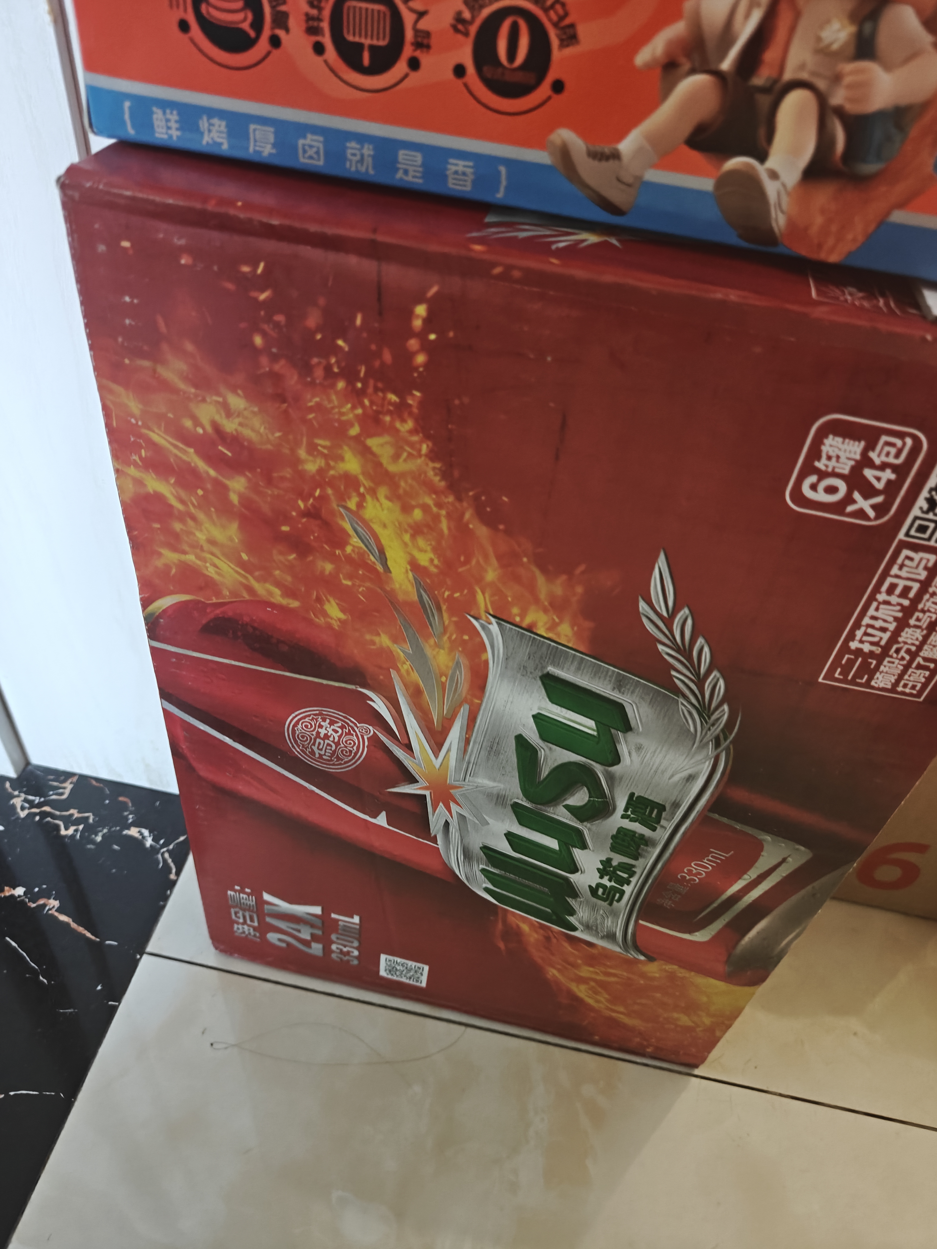 乌苏啤酒（wusu）大红乌苏330mL*24罐 整箱装 烈性啤酒 聚会宴请京东自营 实拍图