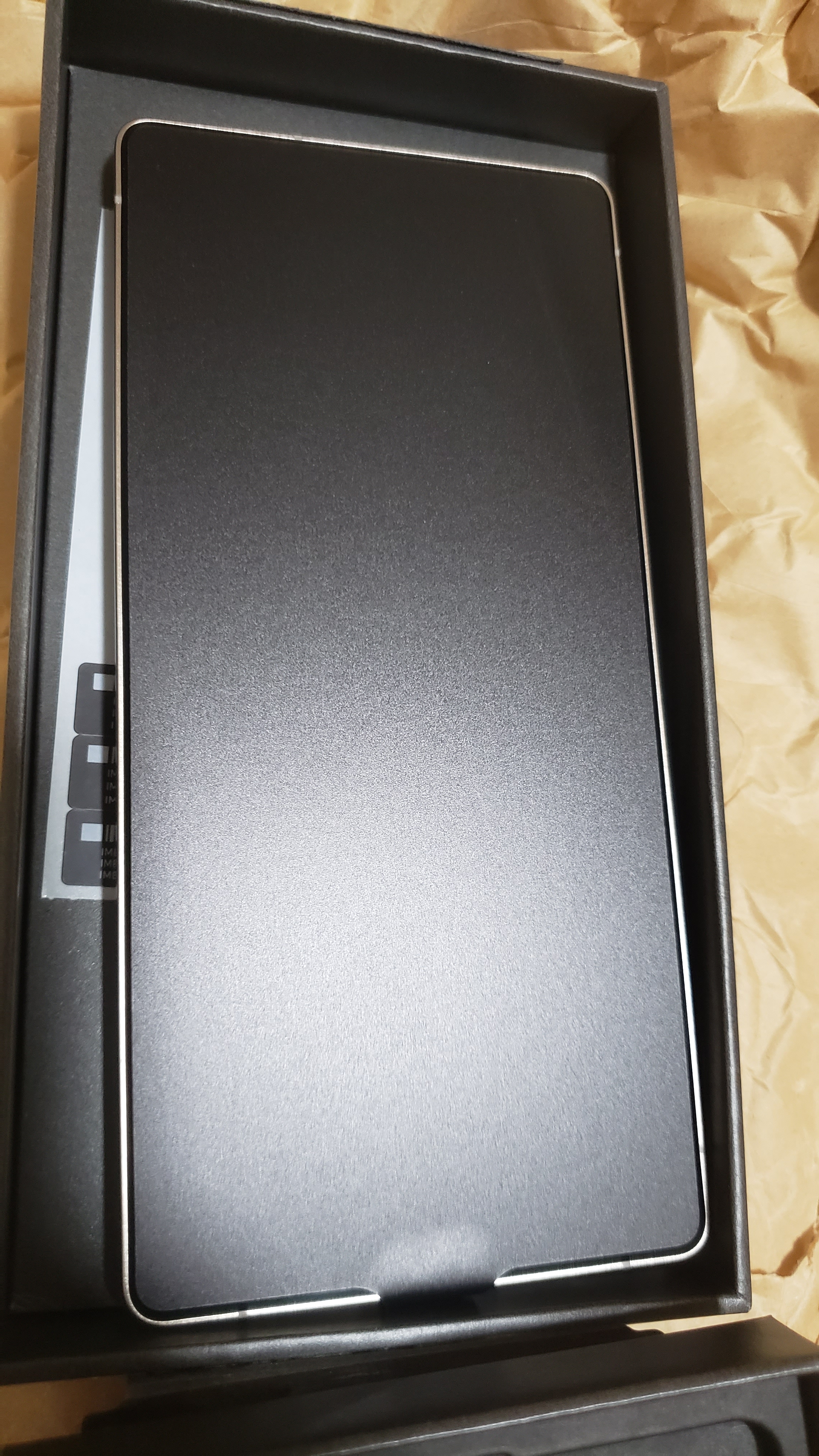 三星（SAMSUNG）Galaxy S25 Ultra 拟人AI助理 手机 2亿像素主摄 视觉影像 骁龙8至尊版移动平台 AI智能手机 钛影黑 12GB+512GB 官方标配 实拍图